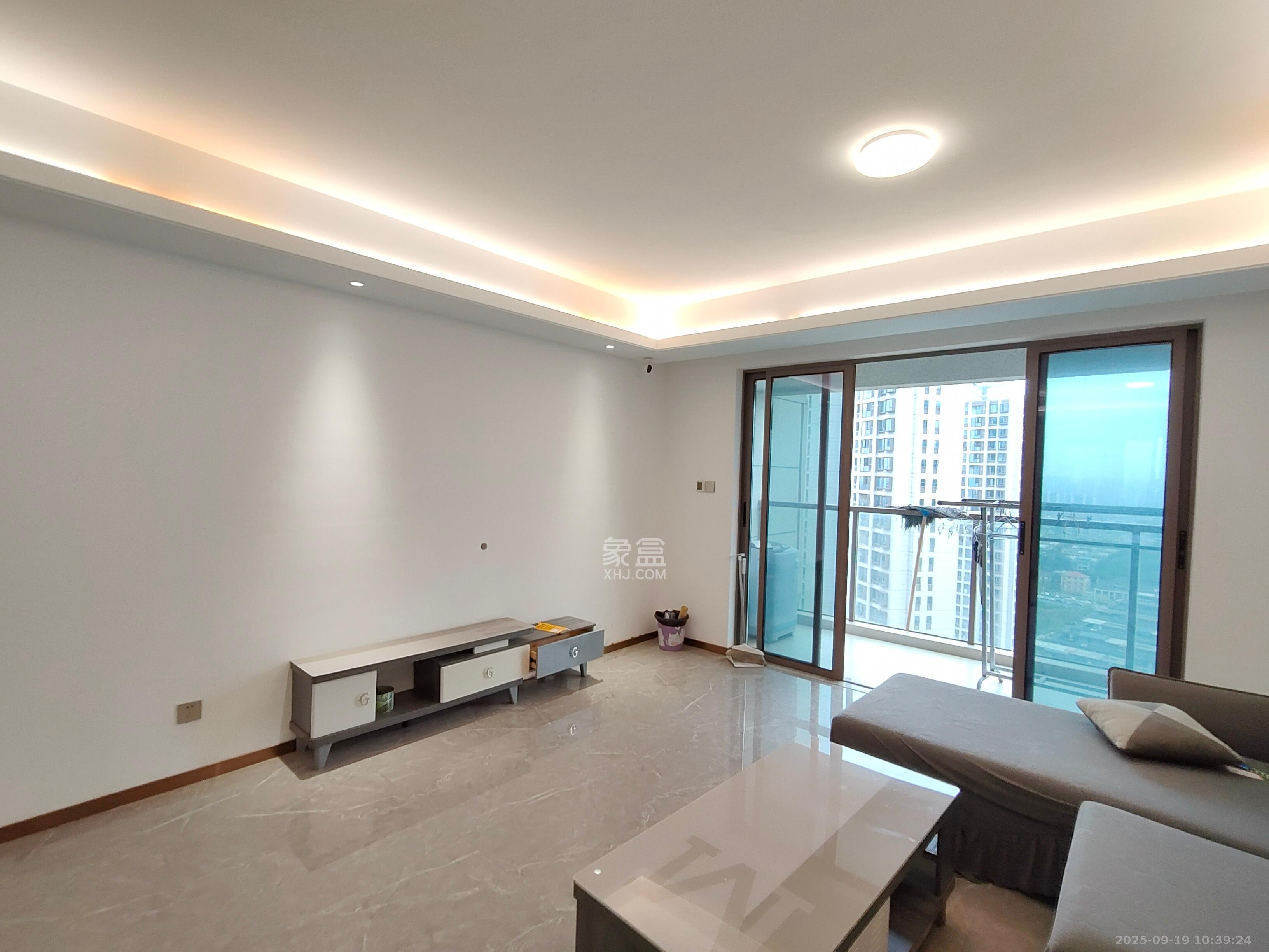 长沙溪山悦 4室2厅2卫 2800.0元/月 长沙溪山悦 4室2厅2卫 2800.0元/月室内图