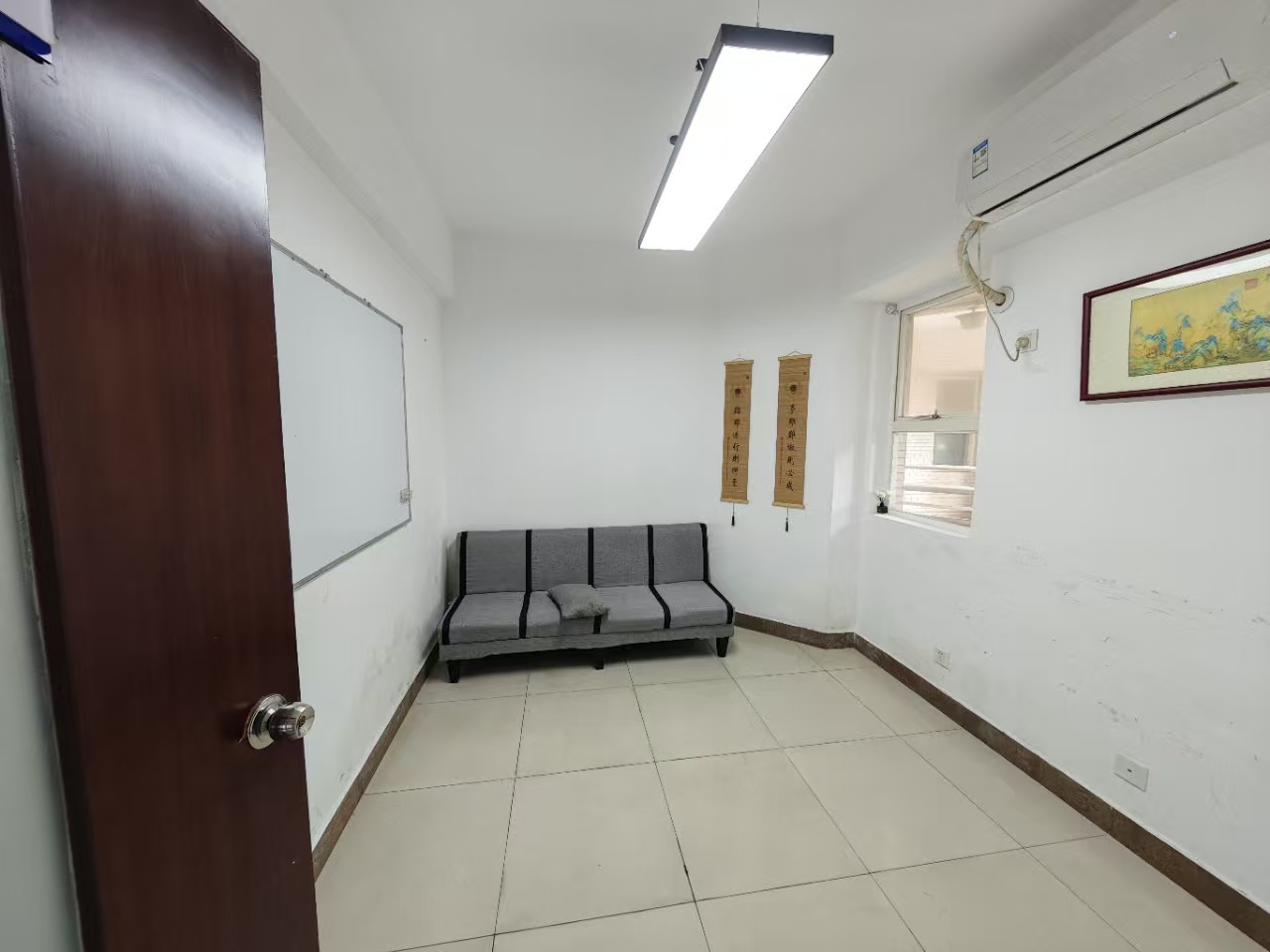 半山花园 4室2厅2卫 5000.0元/月 半山花园 4室2厅2卫 5000.0元/月室内图