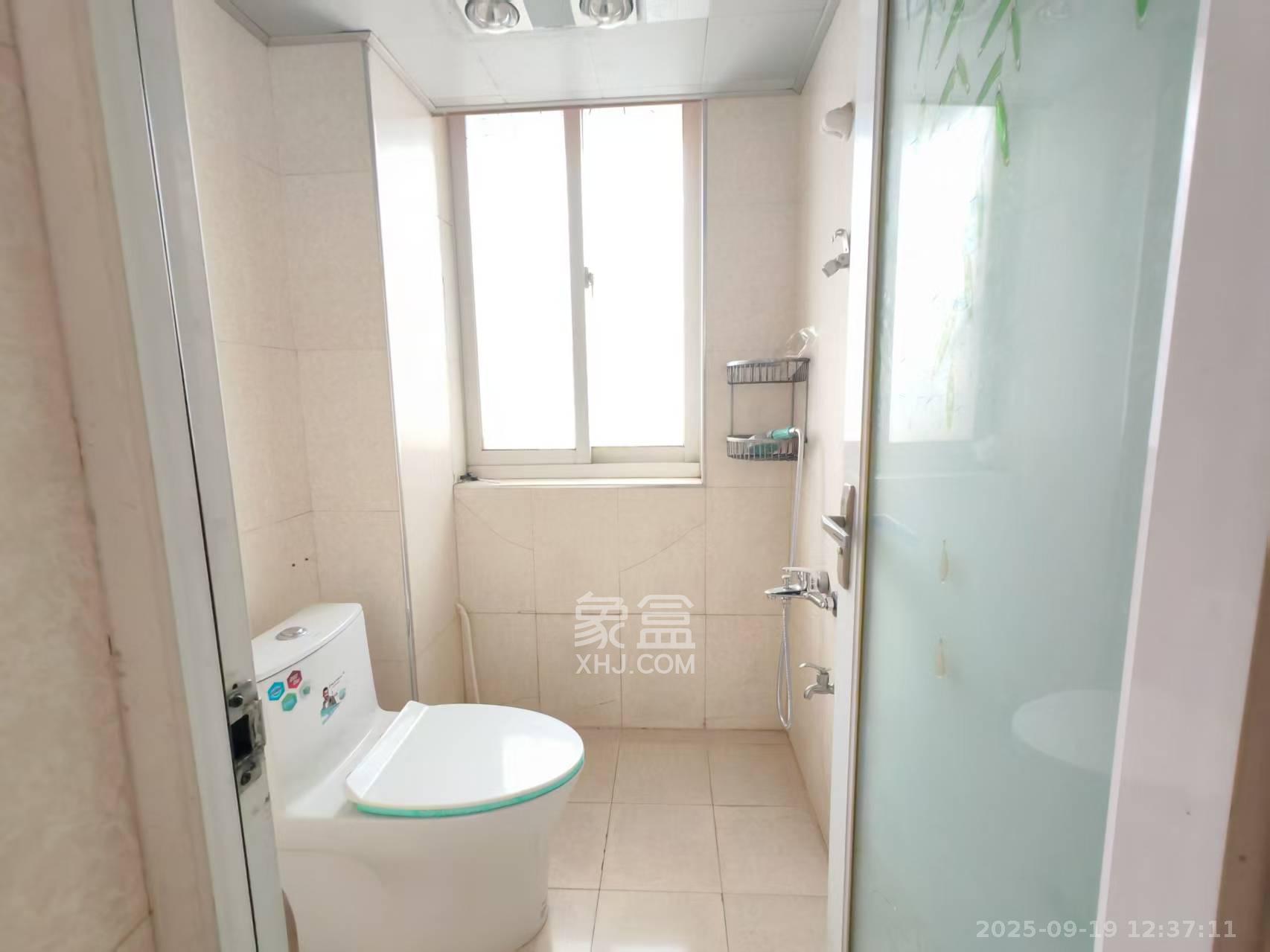 东门壹号家园  2室1厅1卫    2100.0元/月室内图