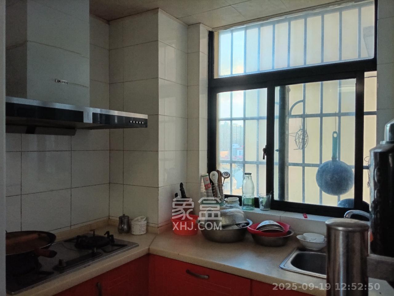 旺坤家园 3室2厅1卫 2000.0元/月 旺坤家园 3室2厅1卫 2000.0元/月室内图