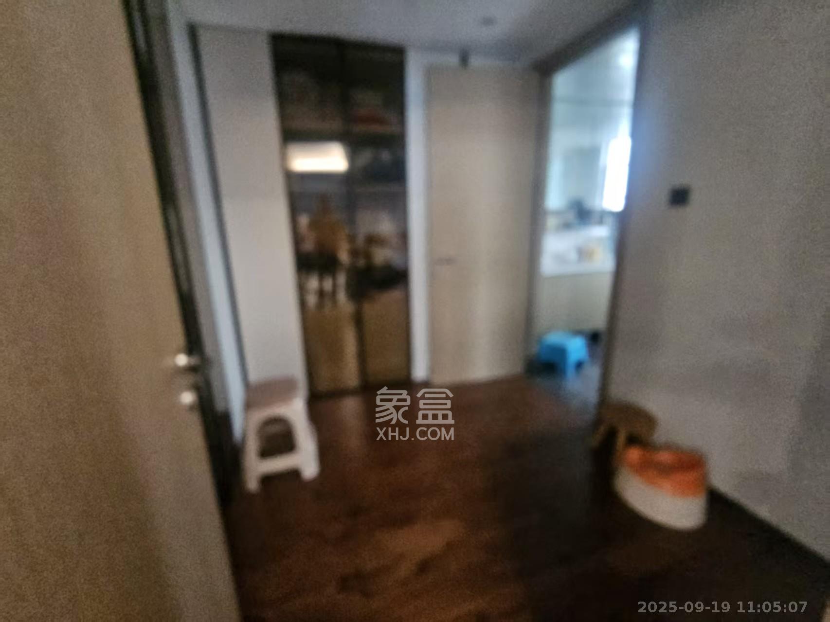 旭辉都会山  4室2厅3卫    10000.0元/月室内图