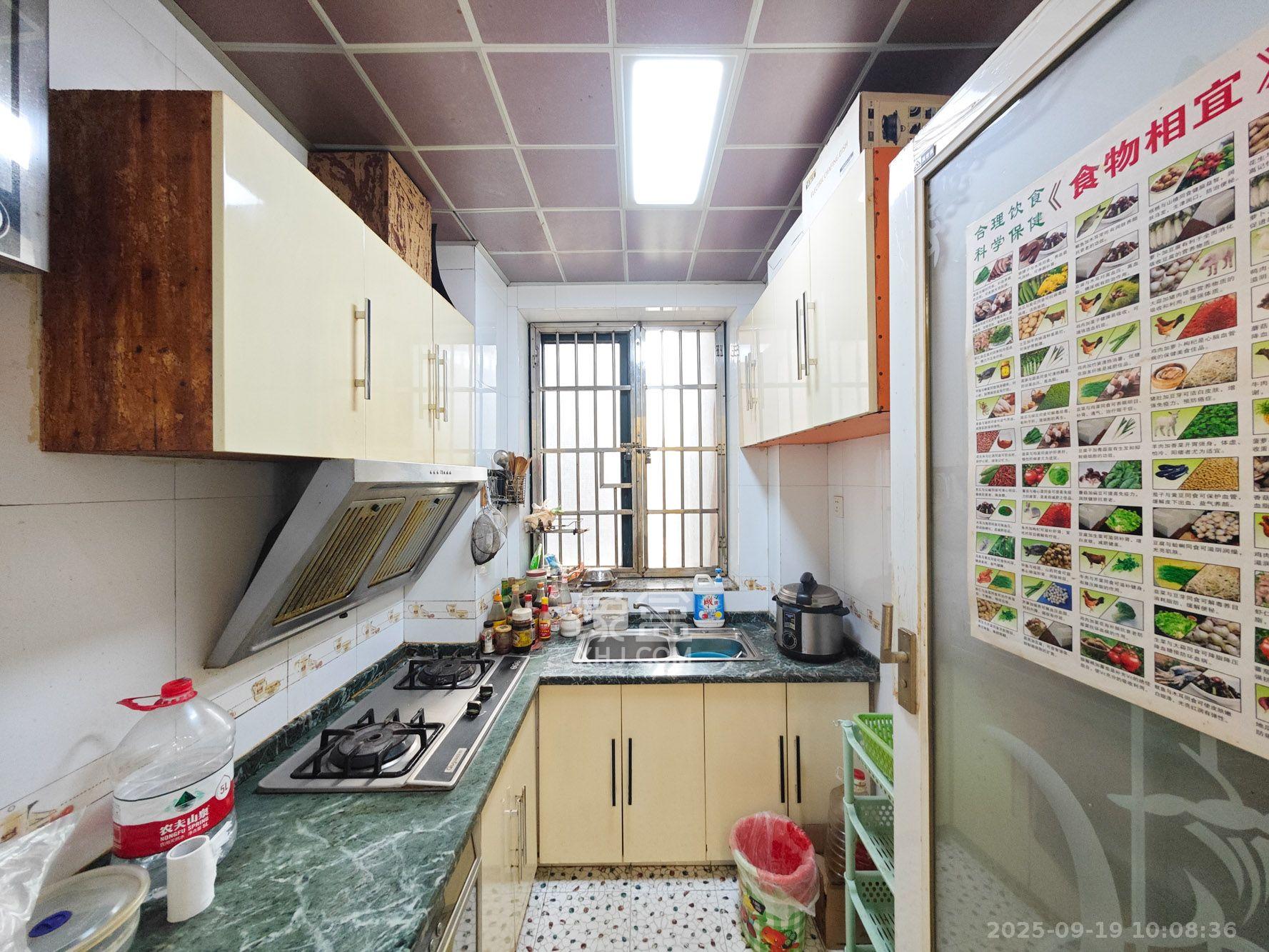 大为时代家园  2室2厅2卫    1600.0元/月室内图