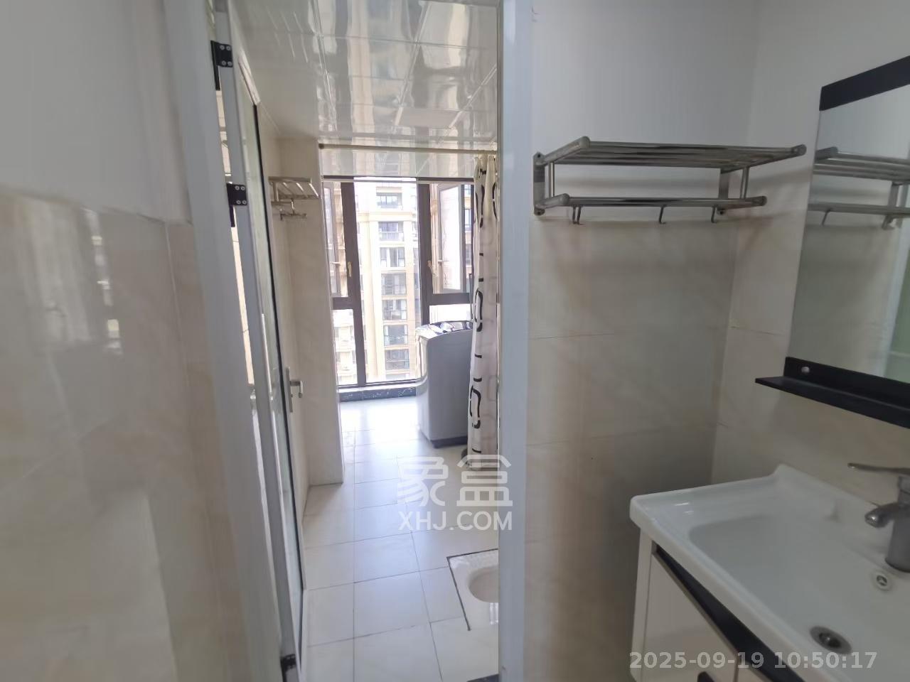 鑫远悦城（鑫远悦时代）  4室2厅2卫    2300.0元/月室内图