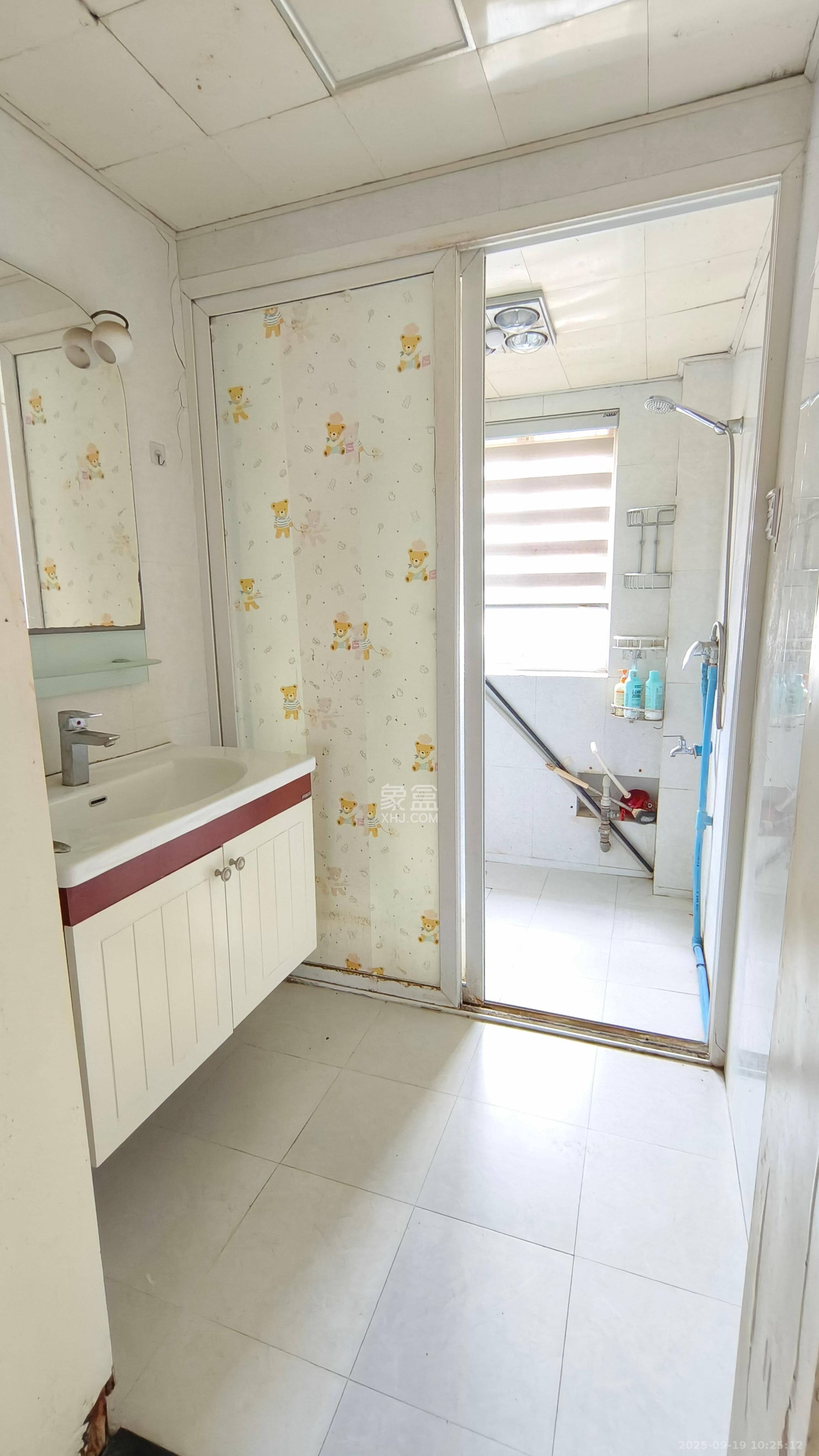 德润园  3室2厅1卫    1800.0元/月室内图