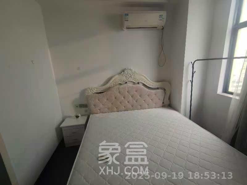 铂宫  1室1厅1卫    2100.0元/月 铂宫  1室1厅1卫    2100.0元/月