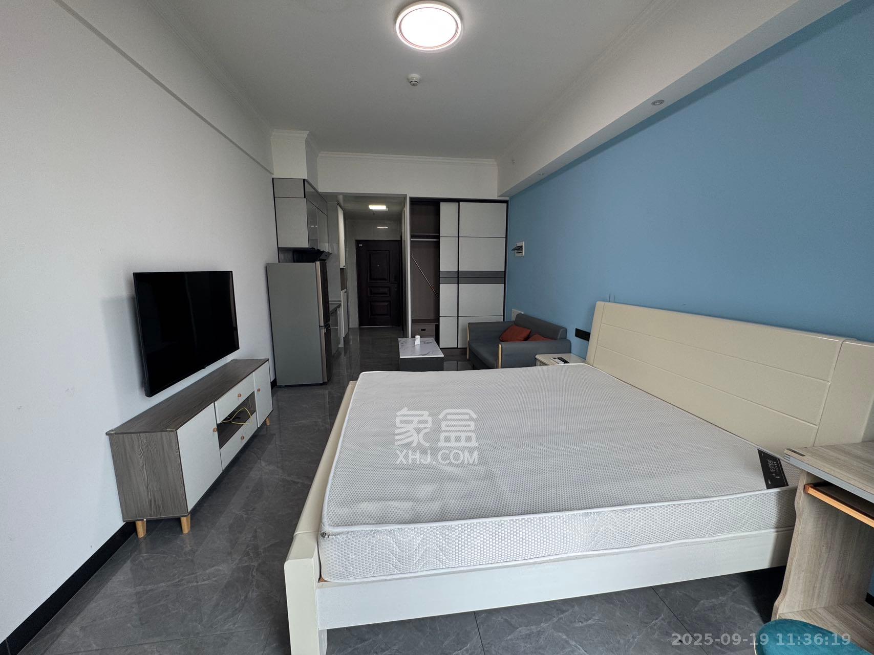 万润时光里  1室1厅1卫    1800.0元/月室内图