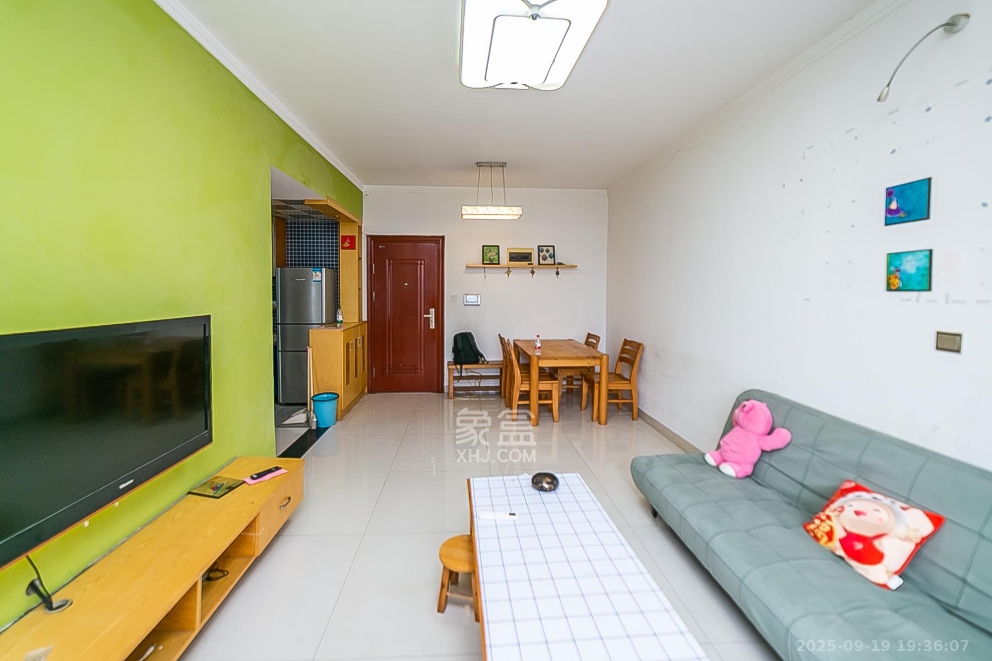 长盛岚庭 1室1厅1卫 43.9万 长盛岚庭 1室1厅1卫 43.9万客厅