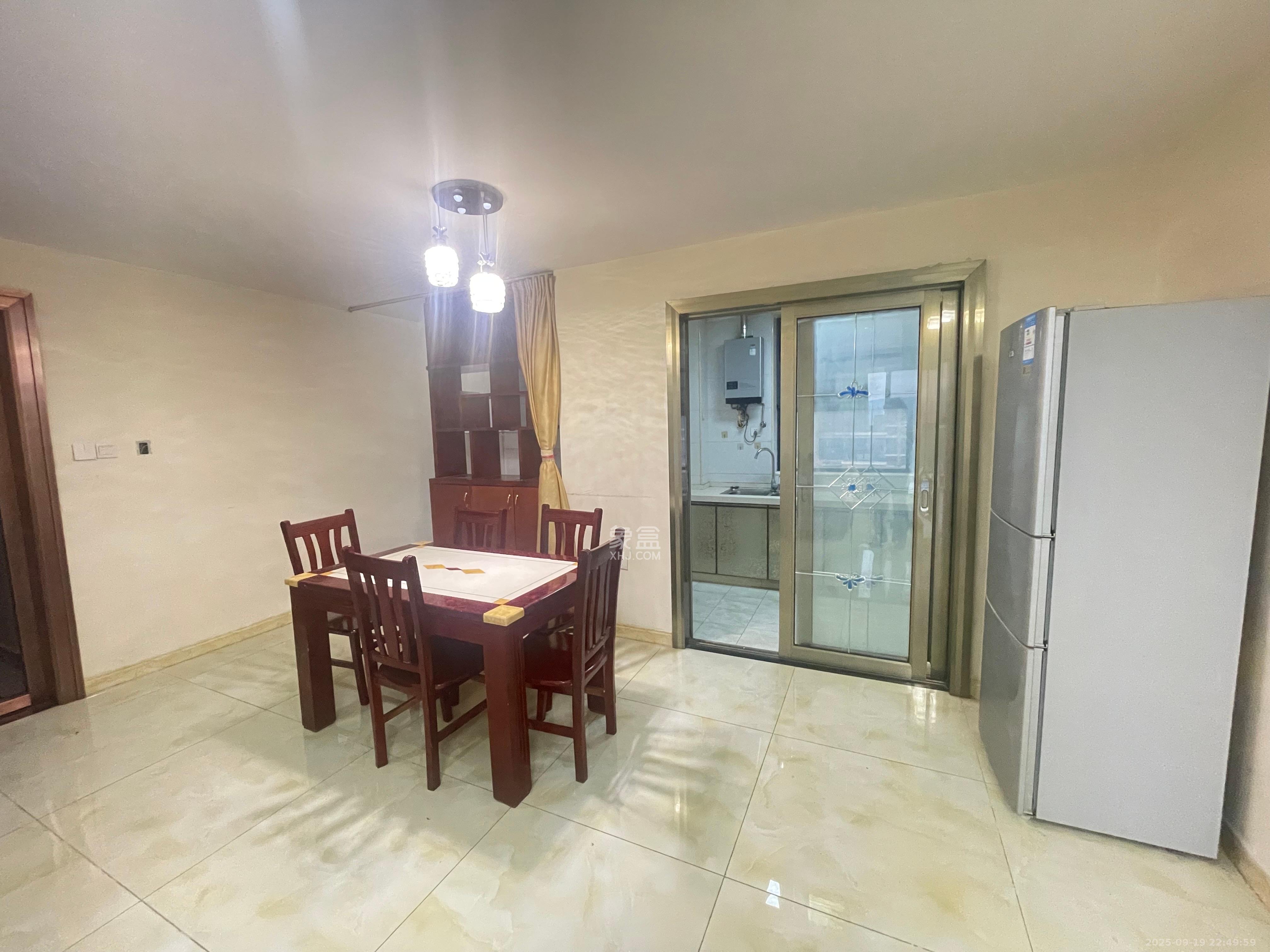 北京御园一二期（国泰嘉园）  3室2厅2卫    2600.0元/月室内图