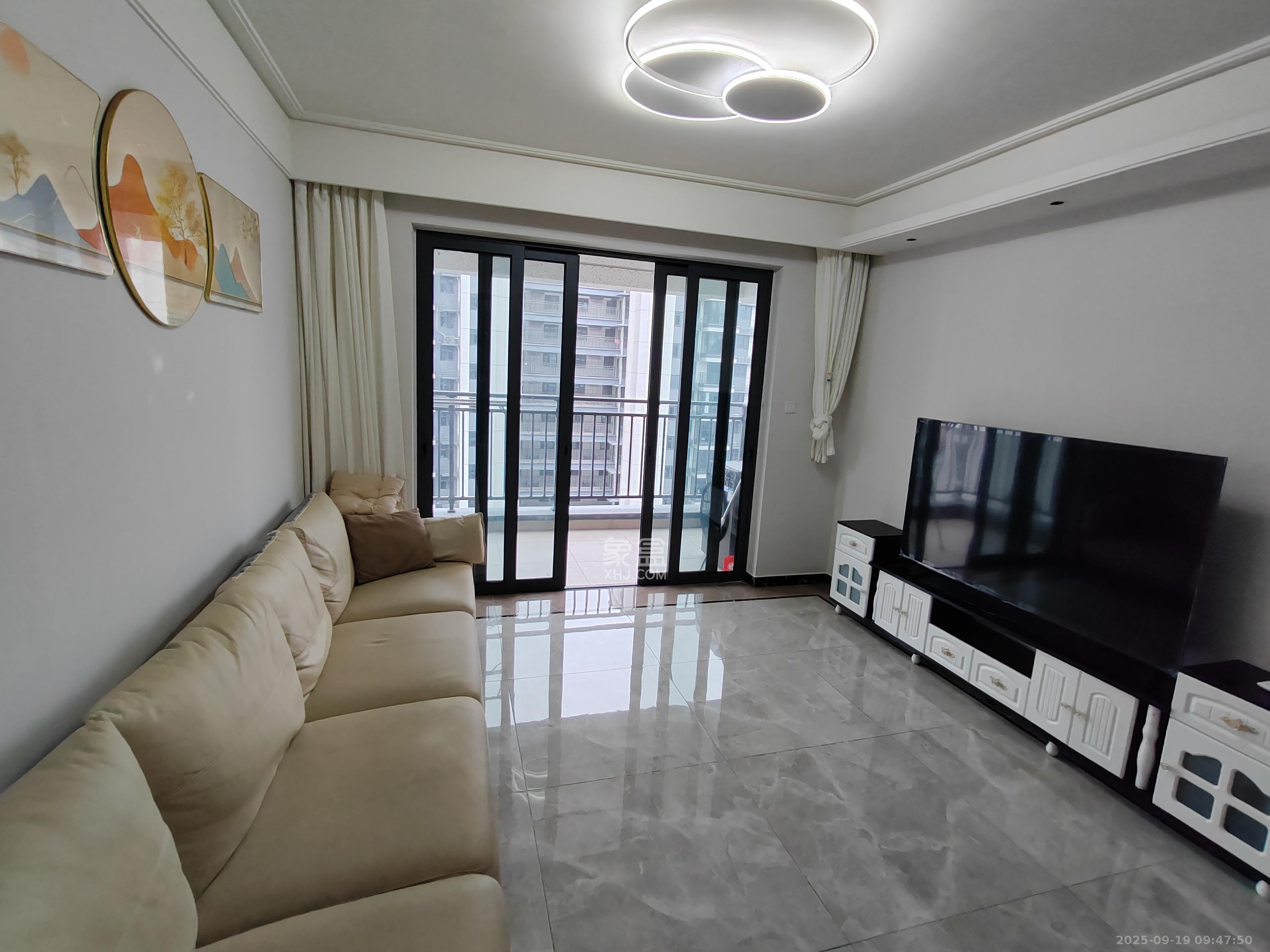 保利恒伟时光印象  4室2厅2卫    2700.0元/月室内图