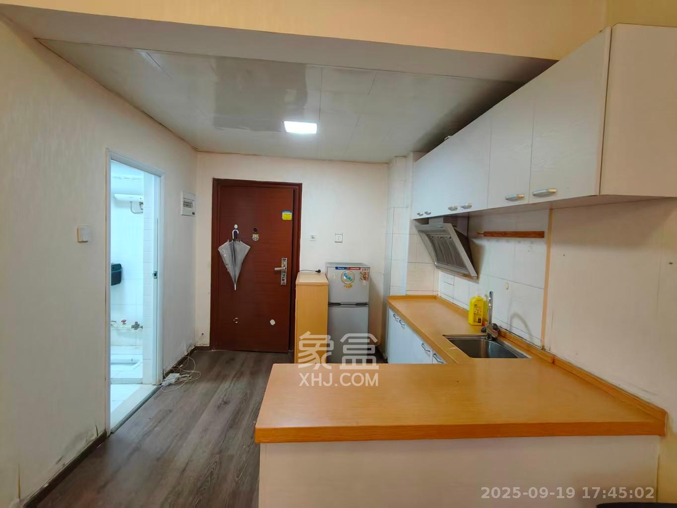 万博汇  1室1厅1卫    1500.0元/月室内图