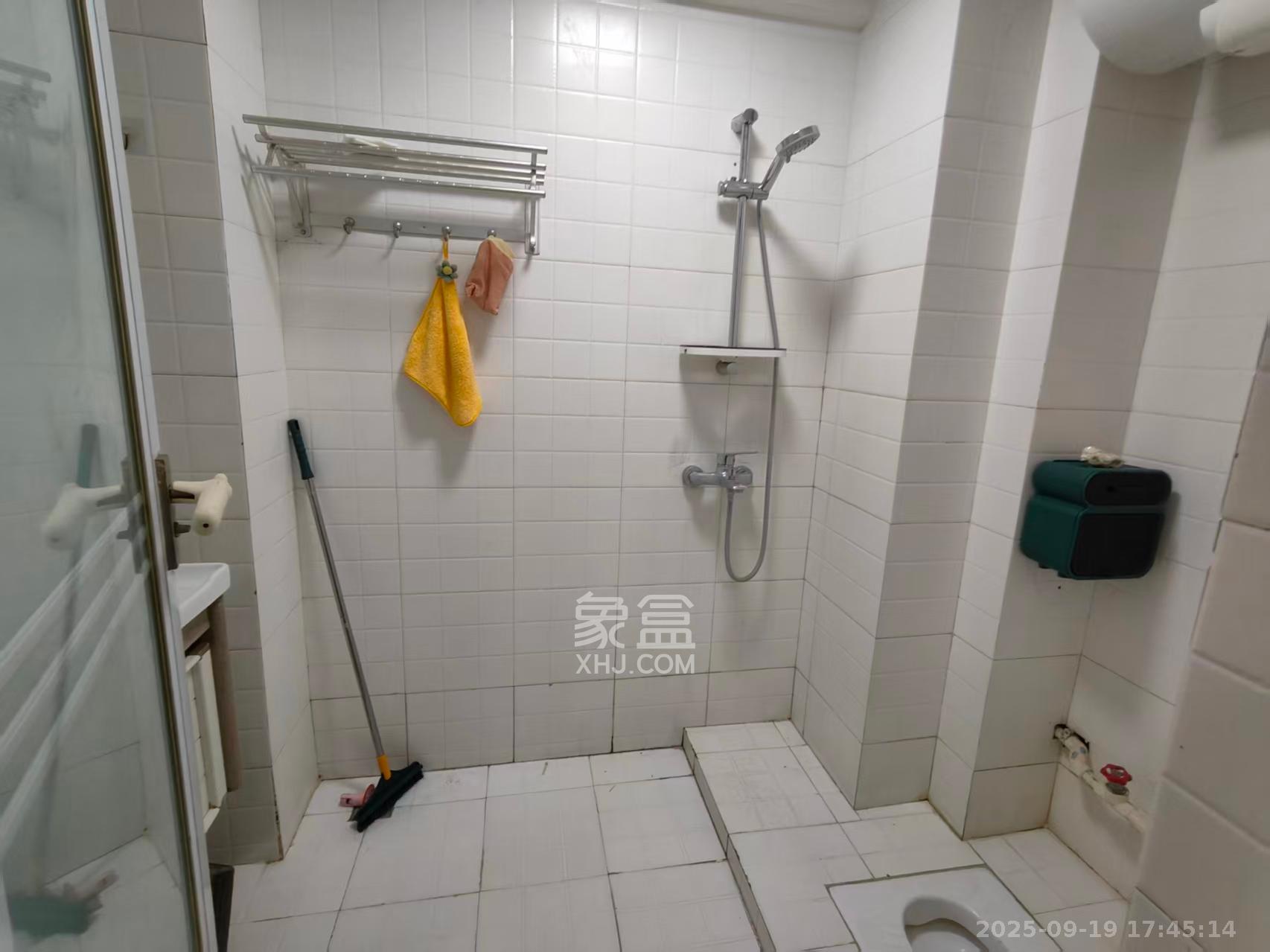 万博汇 1室1厅1卫 1500.0元/月 万博汇 1室1厅1卫 1500.0元/月室内图