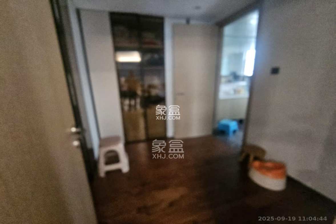 旭辉都会山 4室2厅3卫 10000.0元/月 旭辉都会山 4室2厅3卫 10000.0元/月户型图