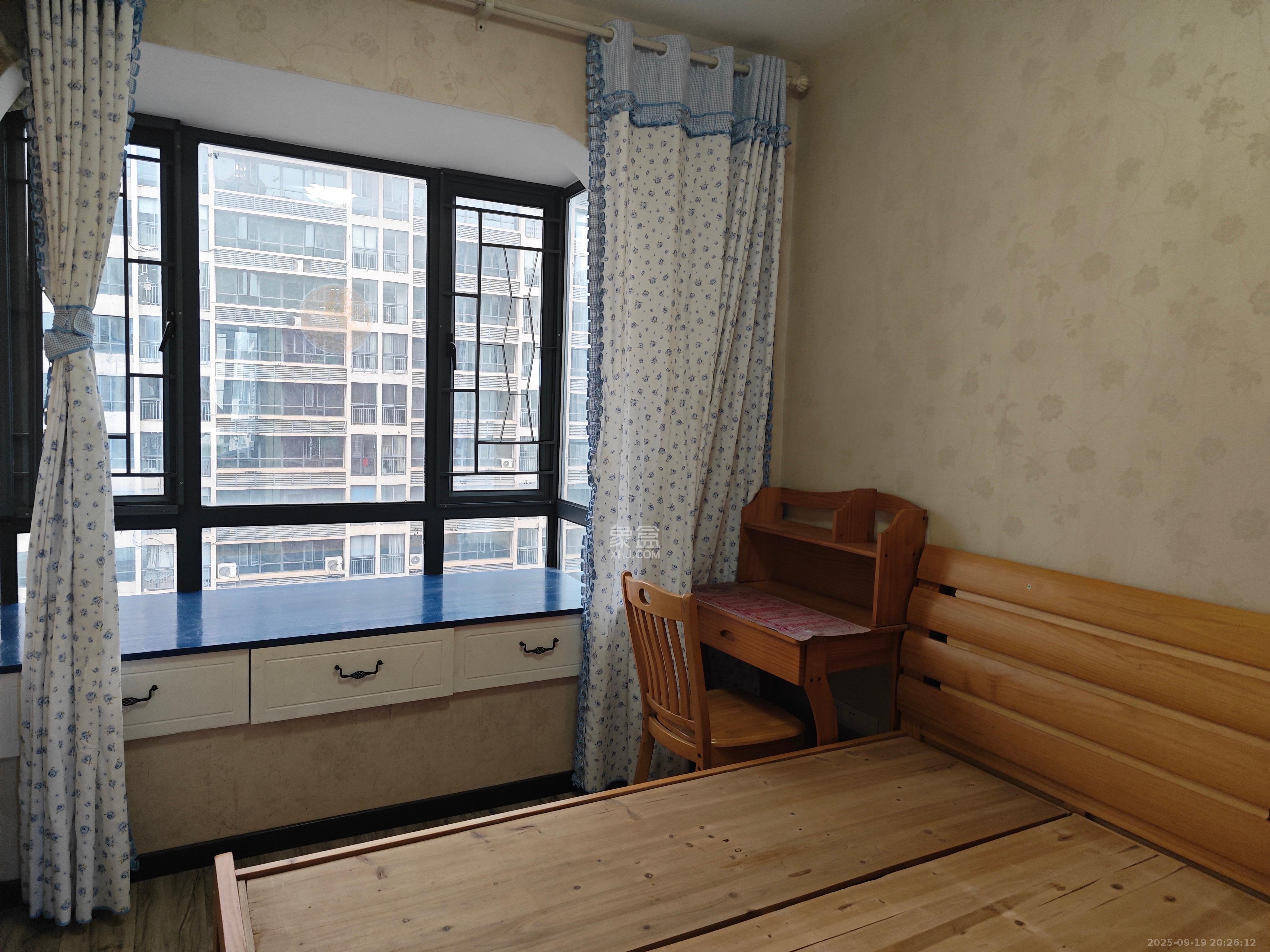 东岸城邦 3室2厅1卫 2750.00元/月 东岸城邦 3室2厅1卫 2750.00元/月室内图