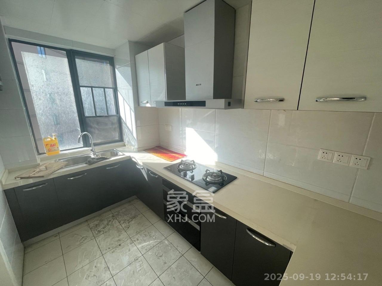 水墨林溪 3室2厅2卫 3000.0元/月 水墨林溪 3室2厅2卫 3000.0元/月室内图