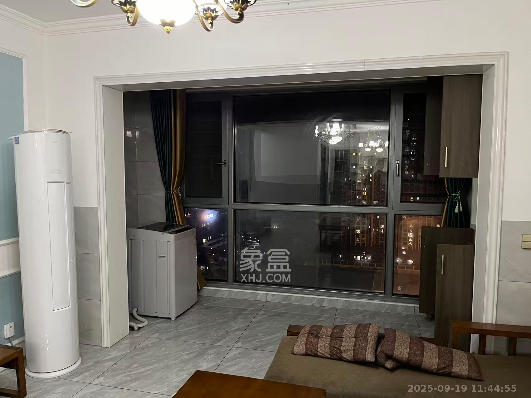 联丰苑 3室2厅2卫 2200.0元/月 联丰苑 3室2厅2卫 2200.0元/月室内图