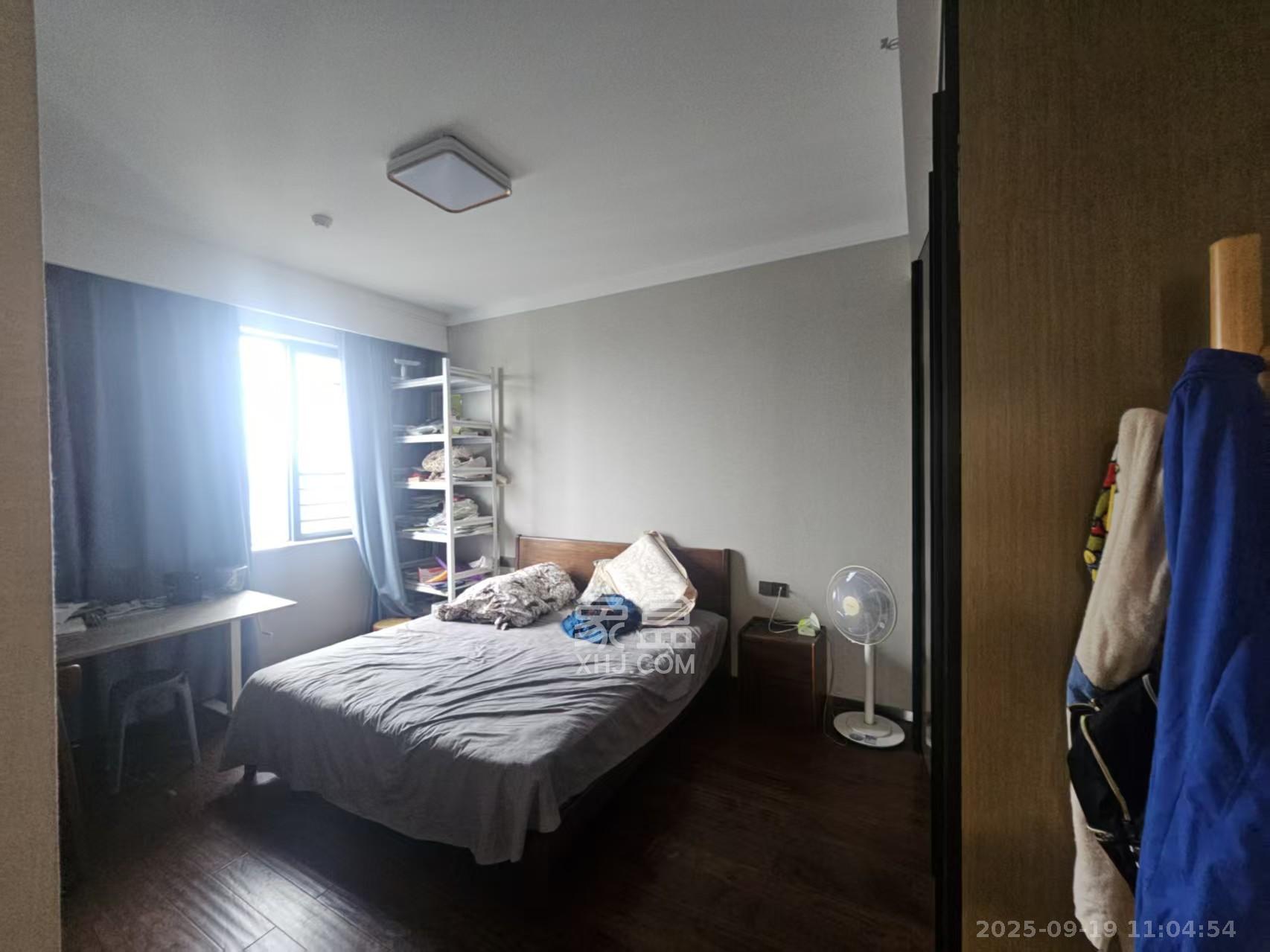 旭辉都会山  4室2厅3卫    10000.0元/月户型图