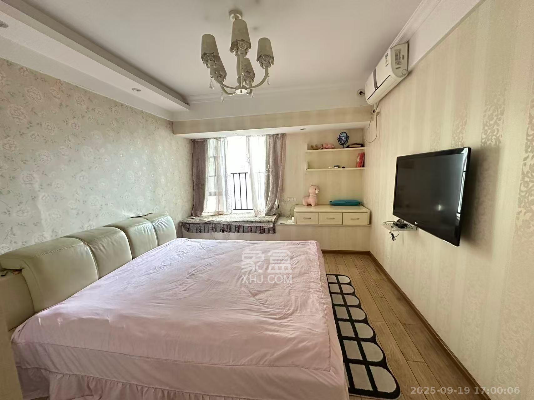 都市兰亭  4室2厅2卫    3000.0元/月室内图