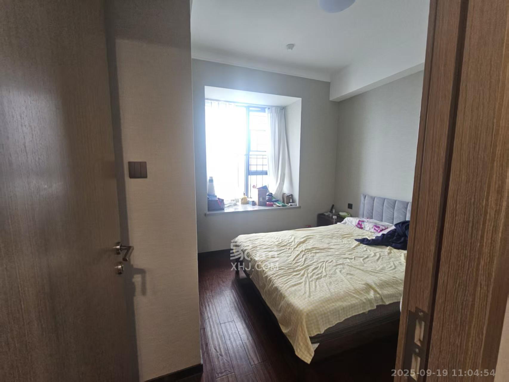 旭辉都会山  4室2厅3卫    10000.0元/月户型图