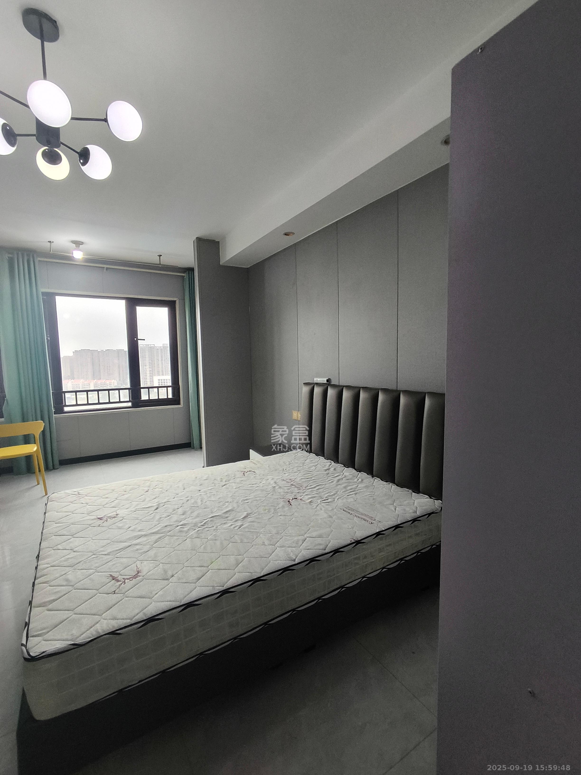 中海珑悦府 1室0厅0卫 1200.0元/月 中海珑悦府 1室0厅0卫 1200.0元/月室内图