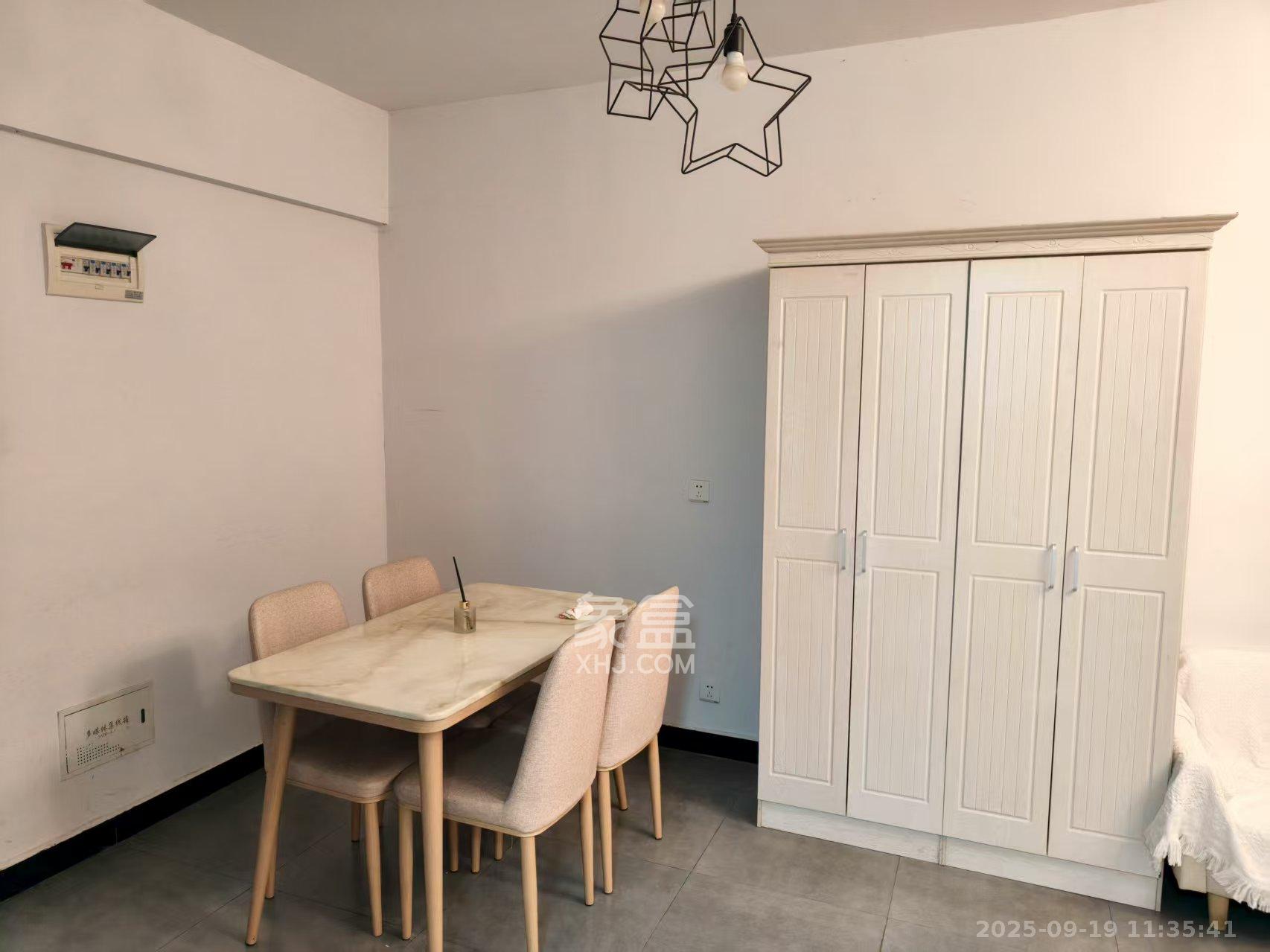 水墨林溪 1室1厅1卫 1500.0元/月 水墨林溪 1室1厅1卫 1500.0元/月室内图