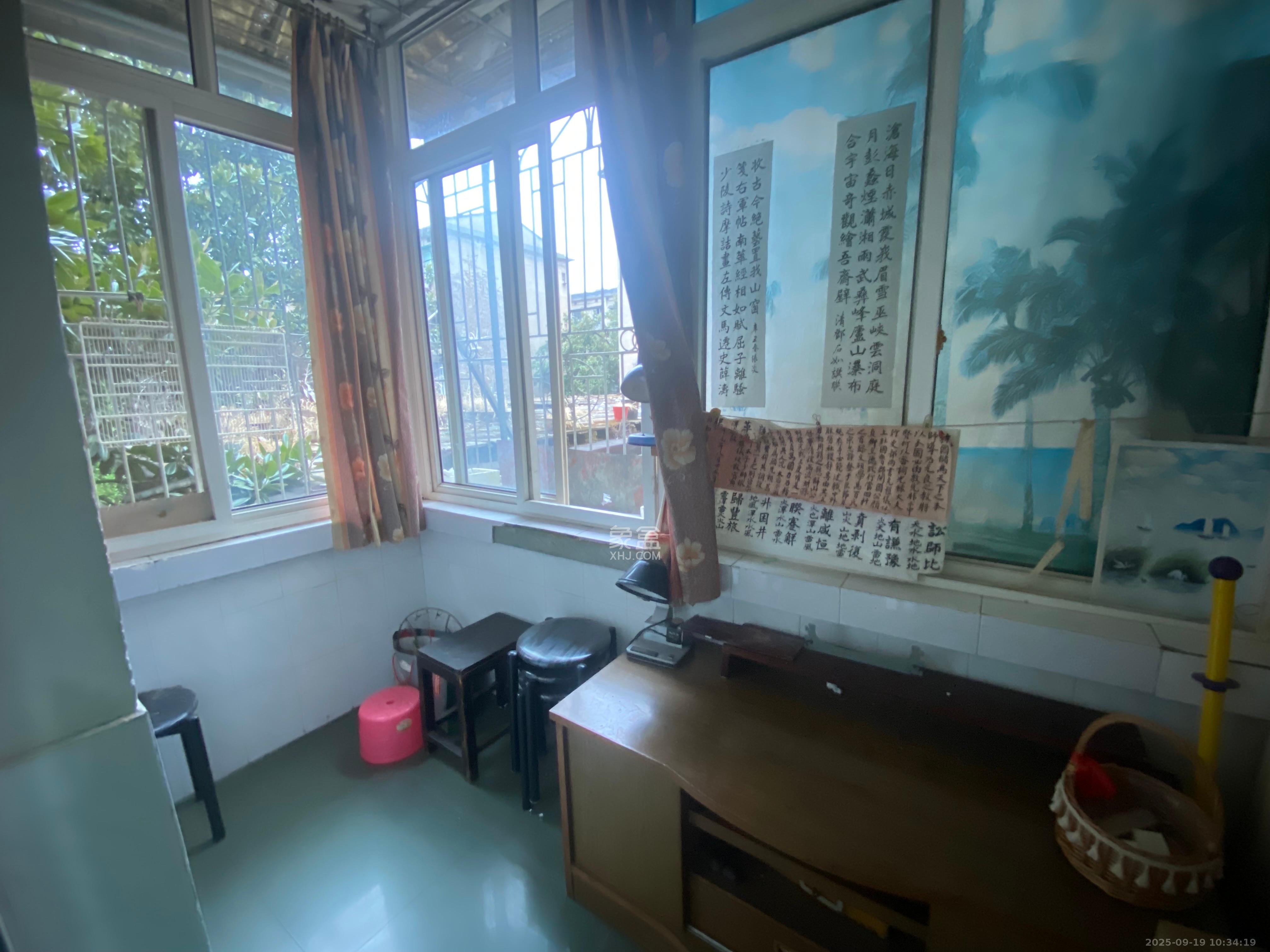 东瓜山一村  2室1厅1卫    1400.0元/月 东瓜山一村  2室1厅1卫    1400.0元/月室内图