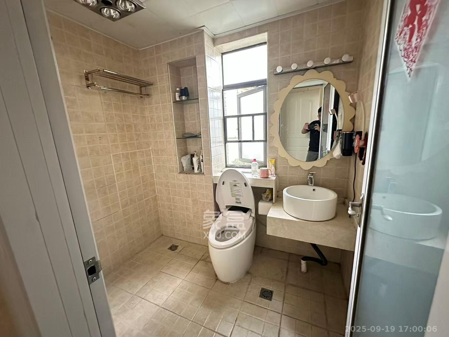 都市兰亭 4室2厅2卫 3000.0元/月 都市兰亭 4室2厅2卫 3000.0元/月室内图