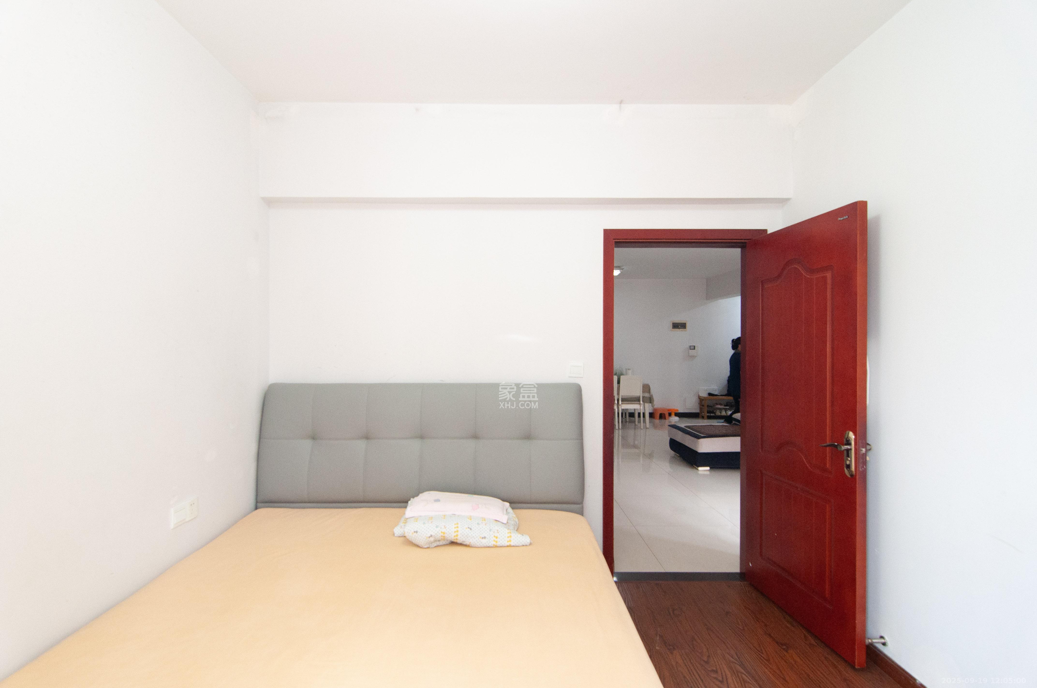 中房F联邦 3室2厅2卫 78.0万 中房F联邦 3室2厅2卫 78.0万其他