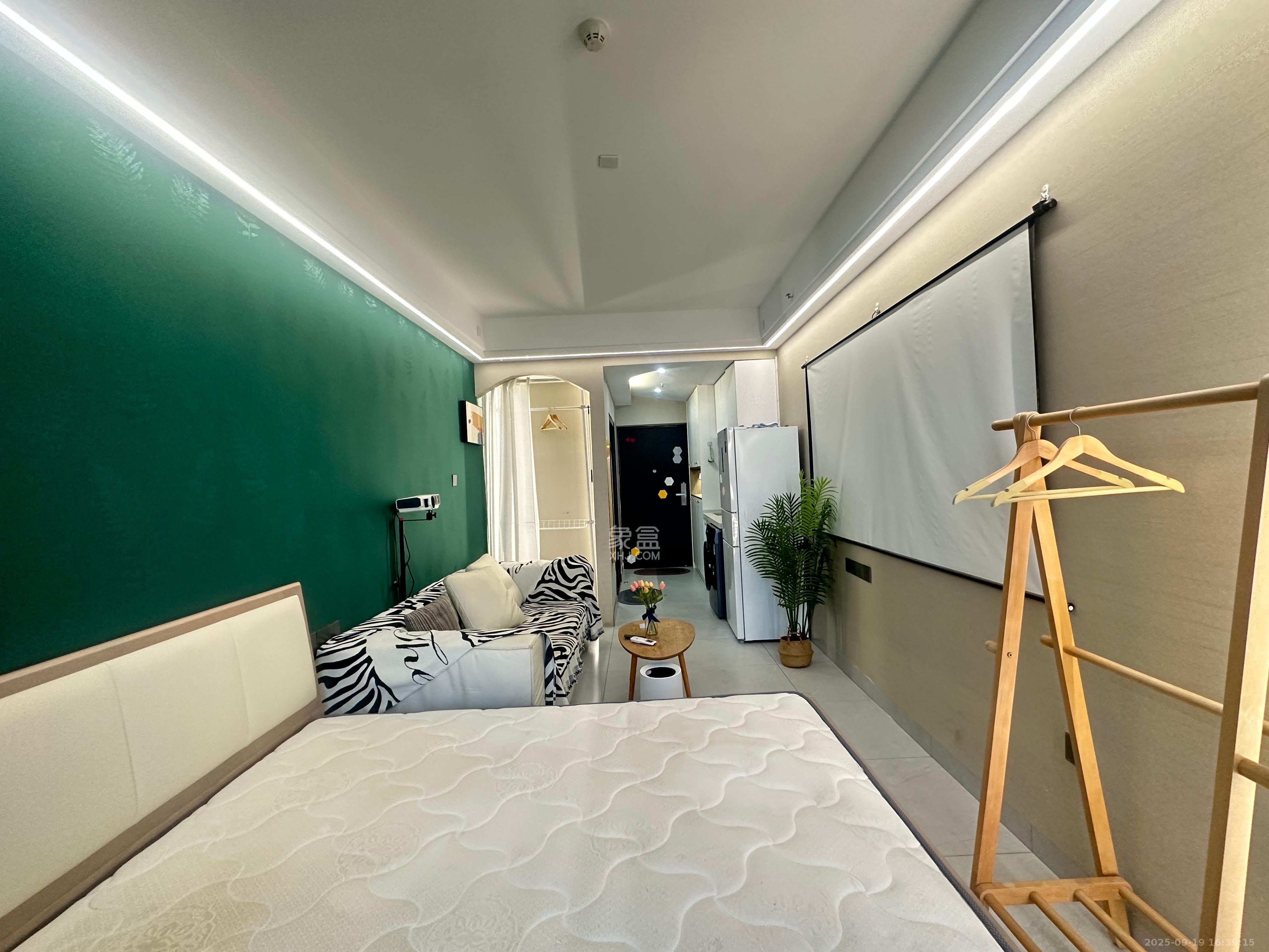 保利麓谷林语I区 1室1厅1卫 1500.0元/月 保利麓谷林语I区 1室1厅1卫 1500.0元/月室内图