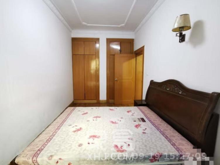 麓山南路立新村001号(粮食局) 2室2厅1卫 1800.0元/月 麓山南路立新村001号(粮食局) 2室2厅1卫 1800.0元/月室内图