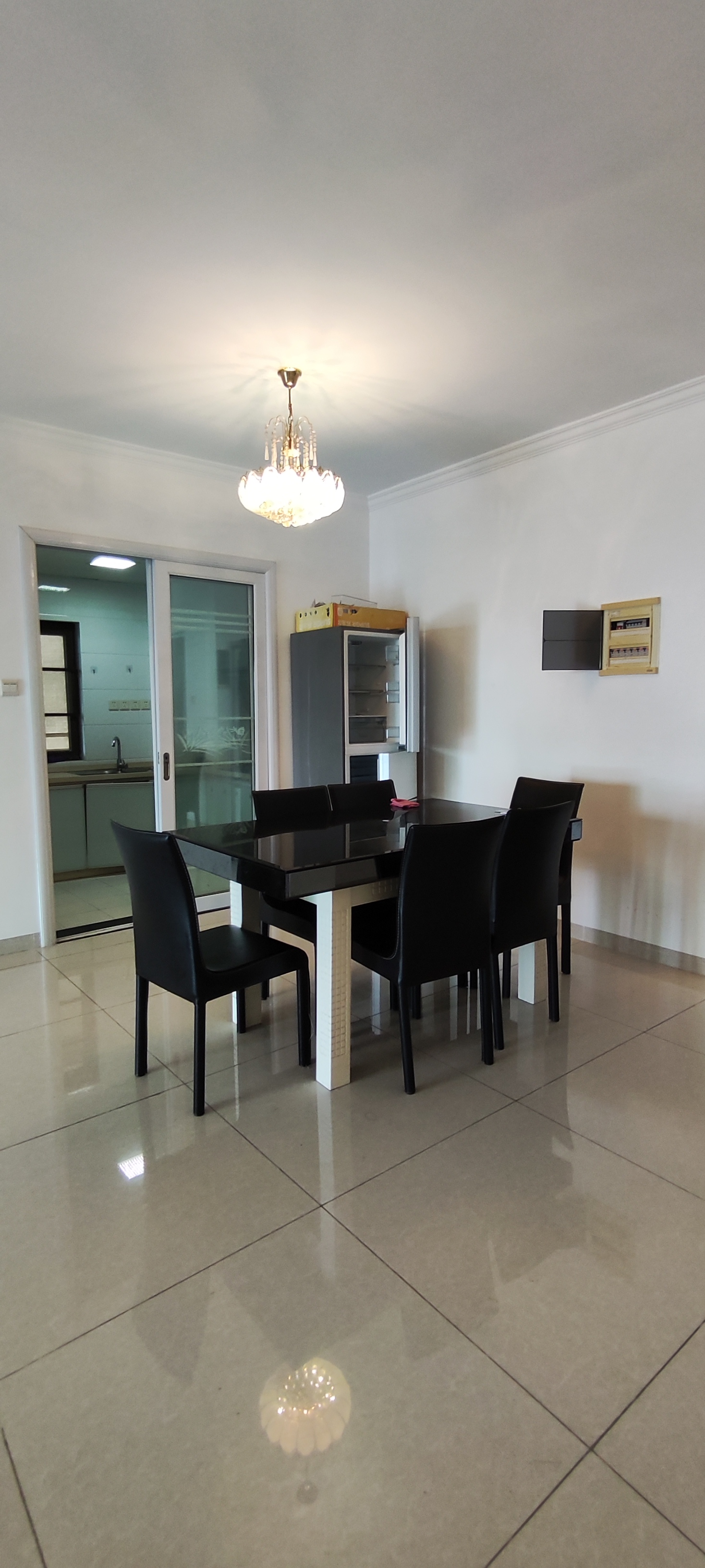 滨海豪庭 3室2厅2卫 3600.0元/月 滨海豪庭 3室2厅2卫 3600.0元/月室内图