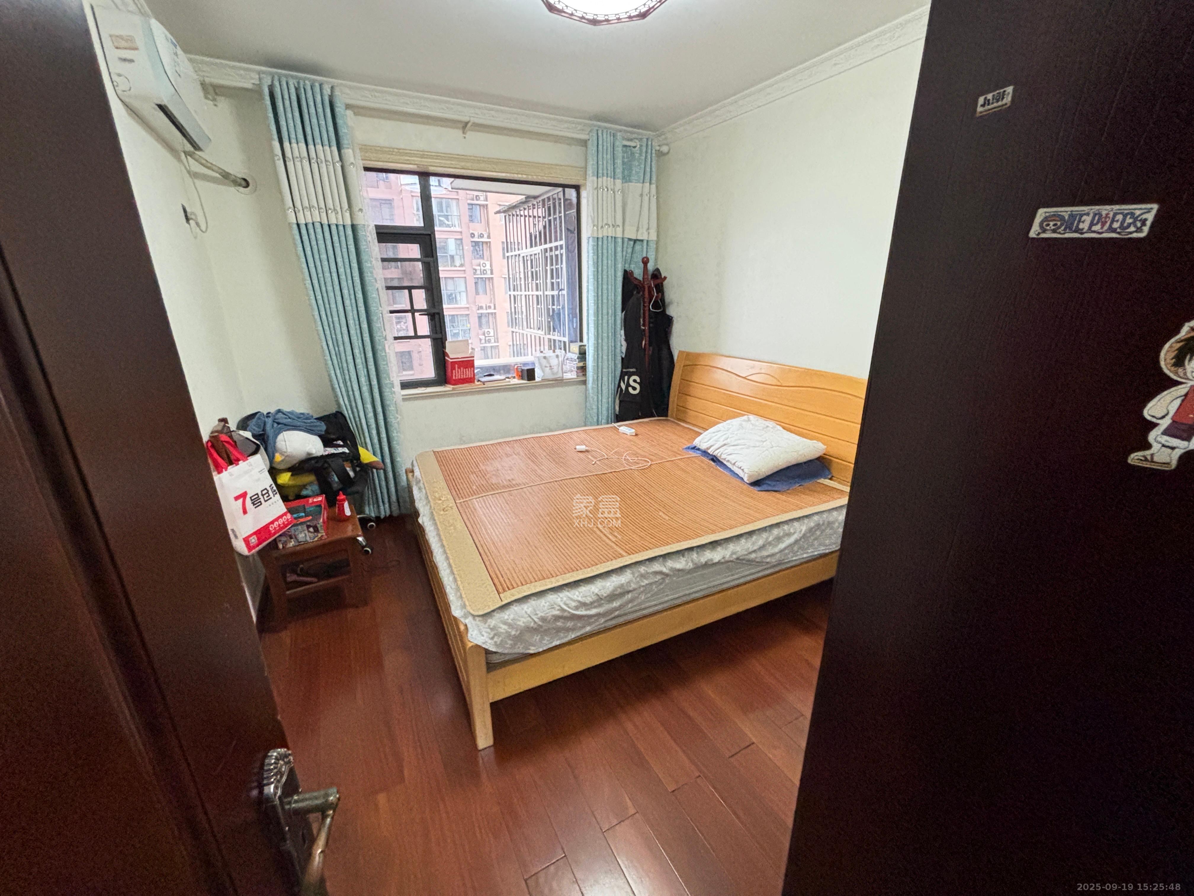 梅溪峰汇(房聚梅溪壹中心) 4室1厅2卫 3100.0元/月 梅溪峰汇(房聚梅溪壹中心) 4室1厅2卫 3100.0元/月室内图