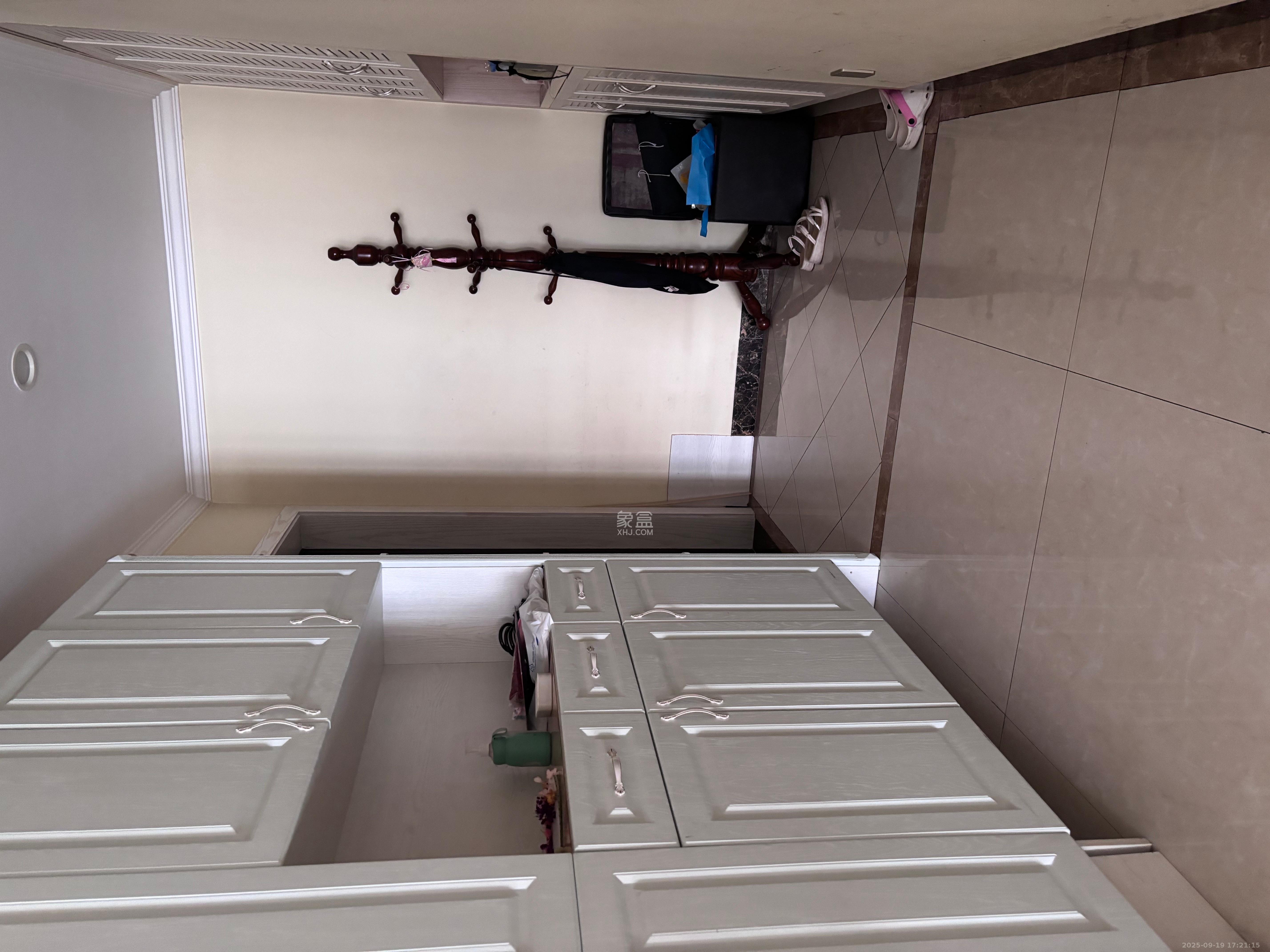 芙佳花园 4室2厅2卫 2500.0元/月 芙佳花园 4室2厅2卫 2500.0元/月室内图