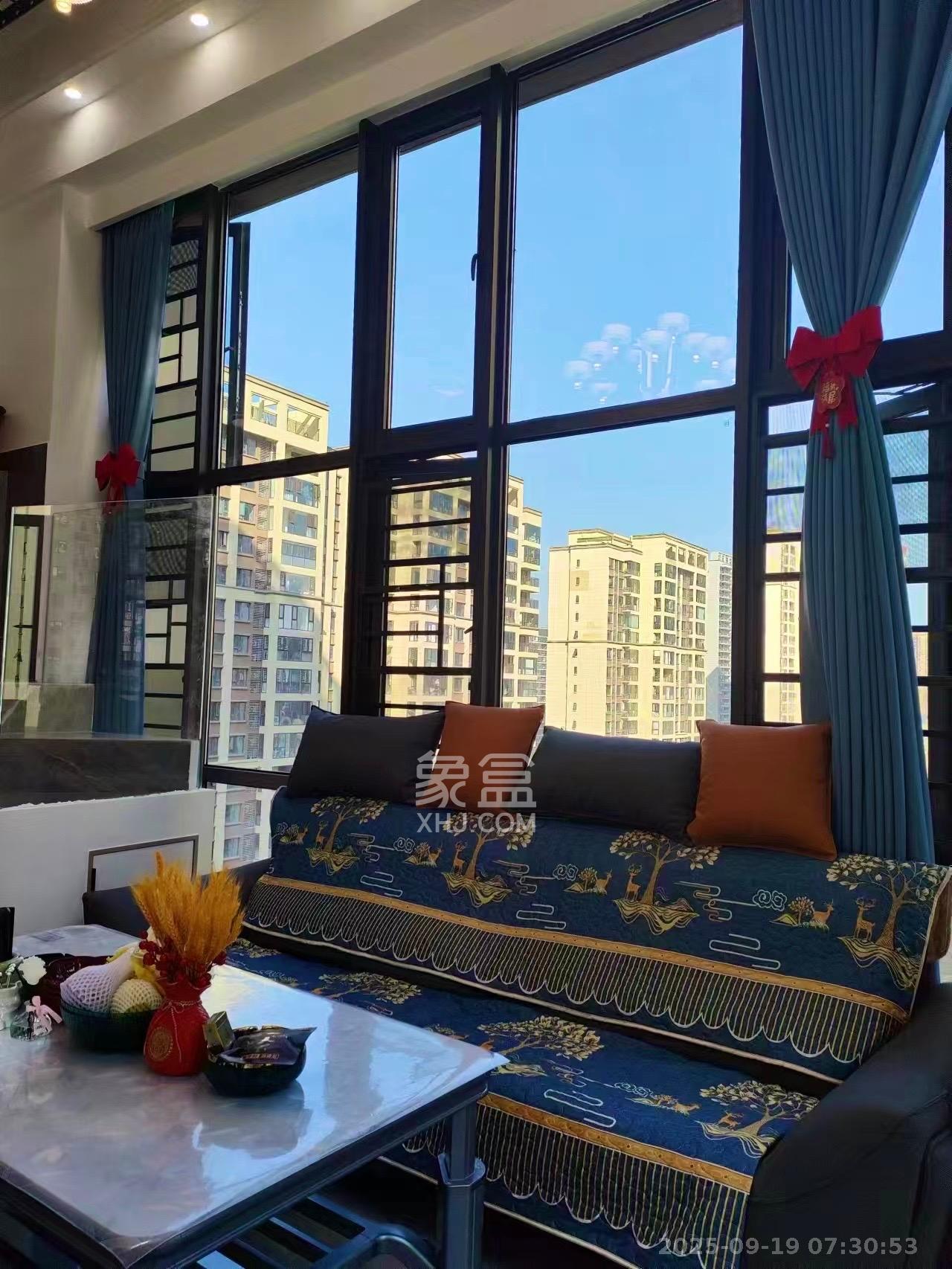 世茂璀璨天城公寓 3室2厅1卫 3200.0元/月 世茂璀璨天城公寓 3室2厅1卫 3200.0元/月室内图