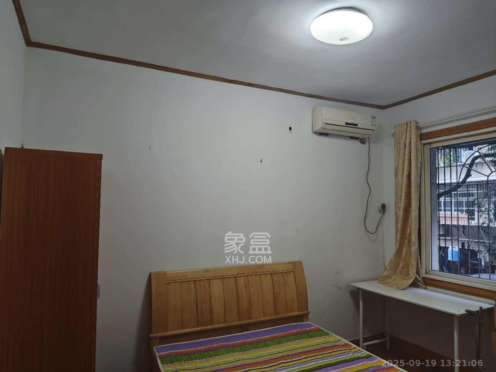 市政府小区（凤凰台巷66号）  3室2厅1卫   3000.00元/月室内图