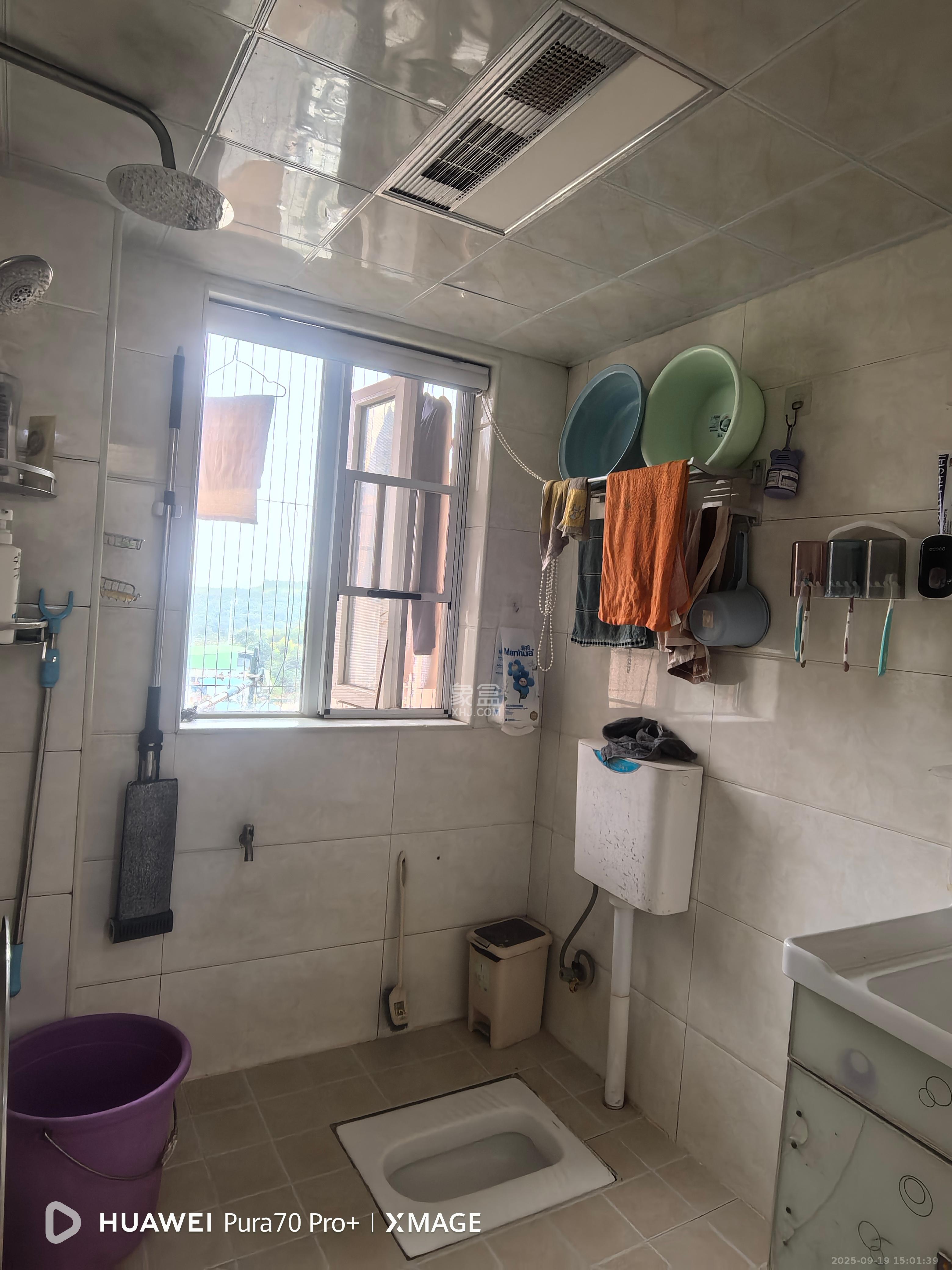 丽发新城 1室0厅0卫 1800.0元/月 丽发新城 1室0厅0卫 1800.0元/月室内图