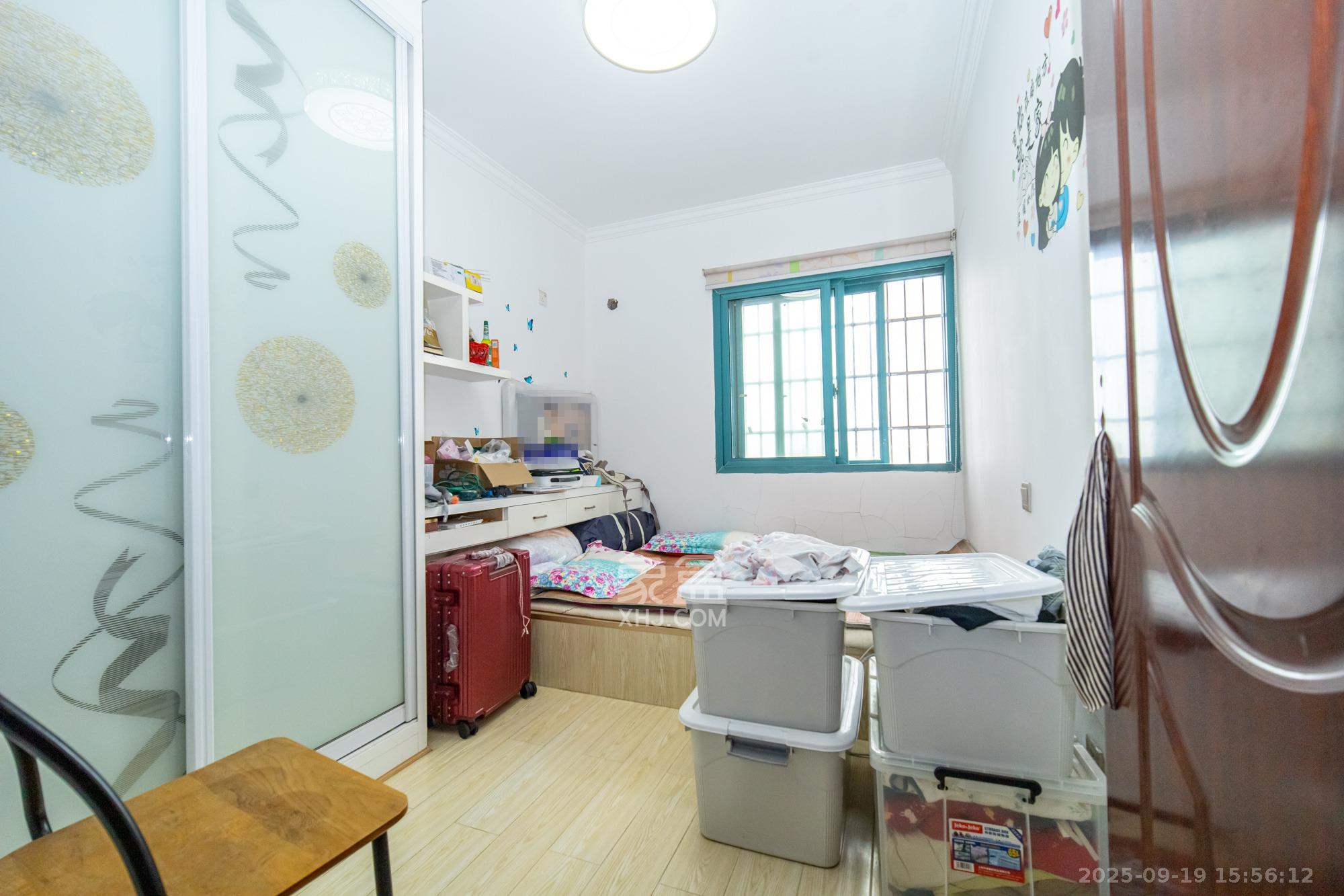 蝴蝶谷  2室2厅1卫    46.8万卧室