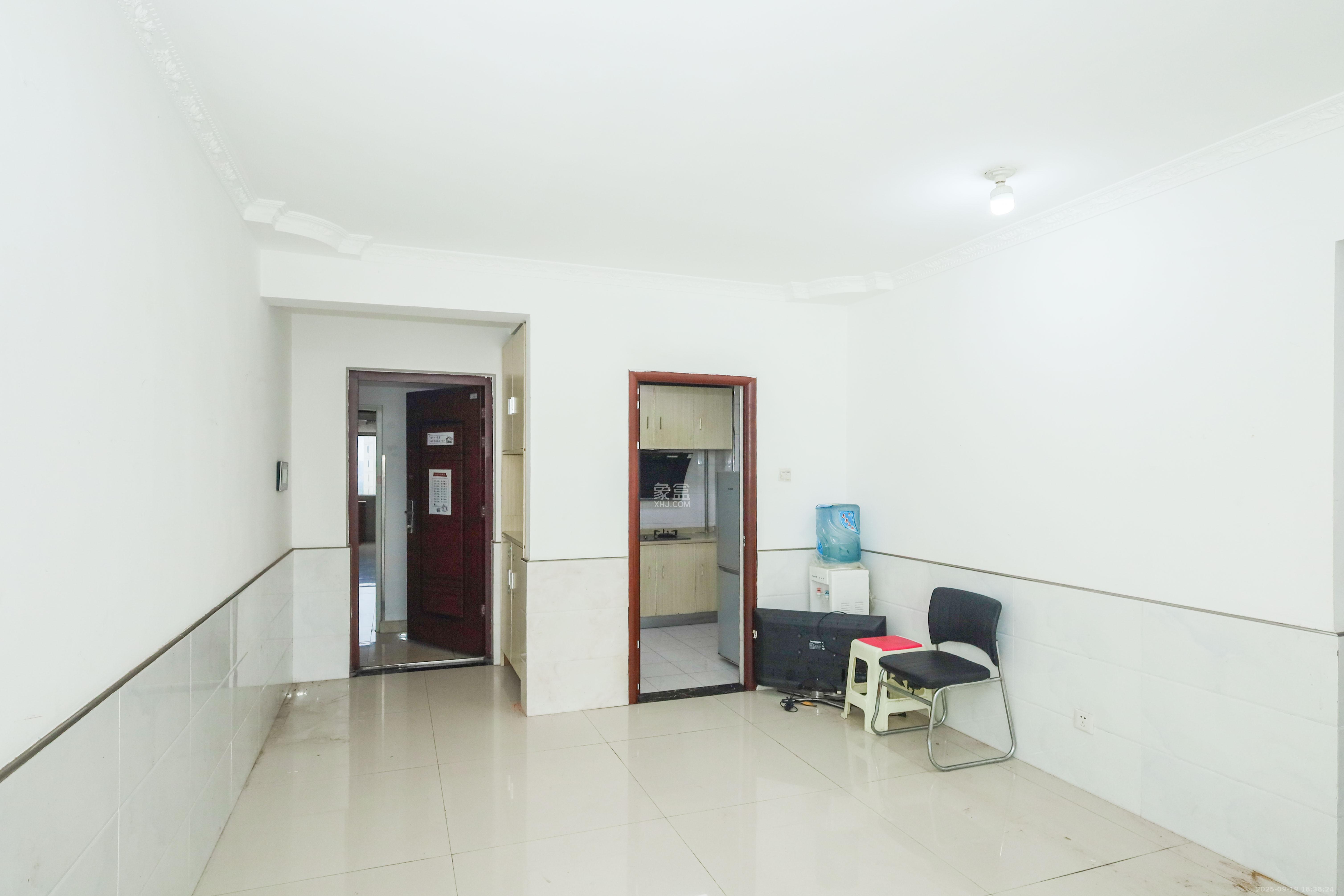 好莱城(弘德西街)  3室2厅1卫    72.8万 好莱城(弘德西街)  3室2厅1卫    72.8万其他