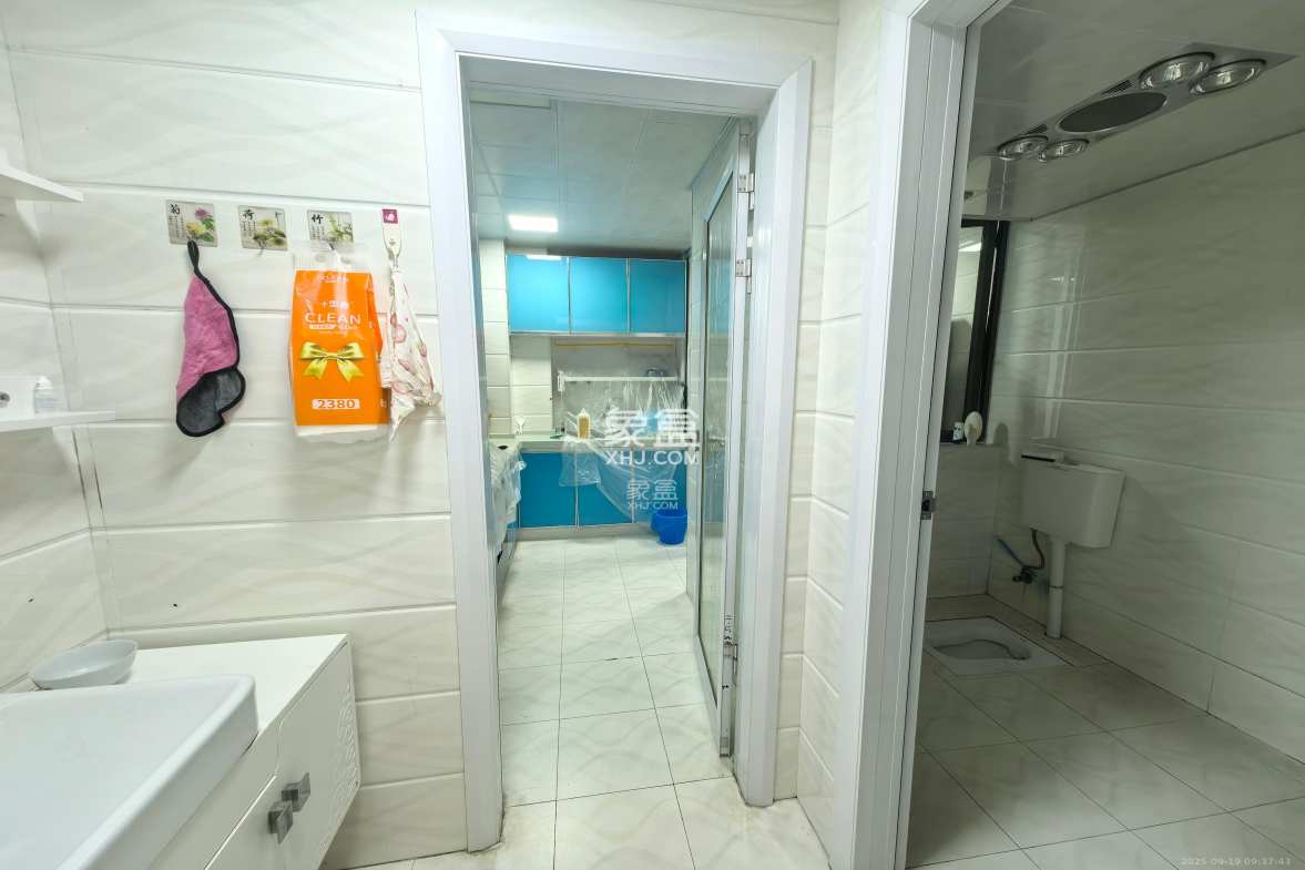 旭辉御府 3室2厅1卫 2400.0元/月 旭辉御府 3室2厅1卫 2400.0元/月室内图