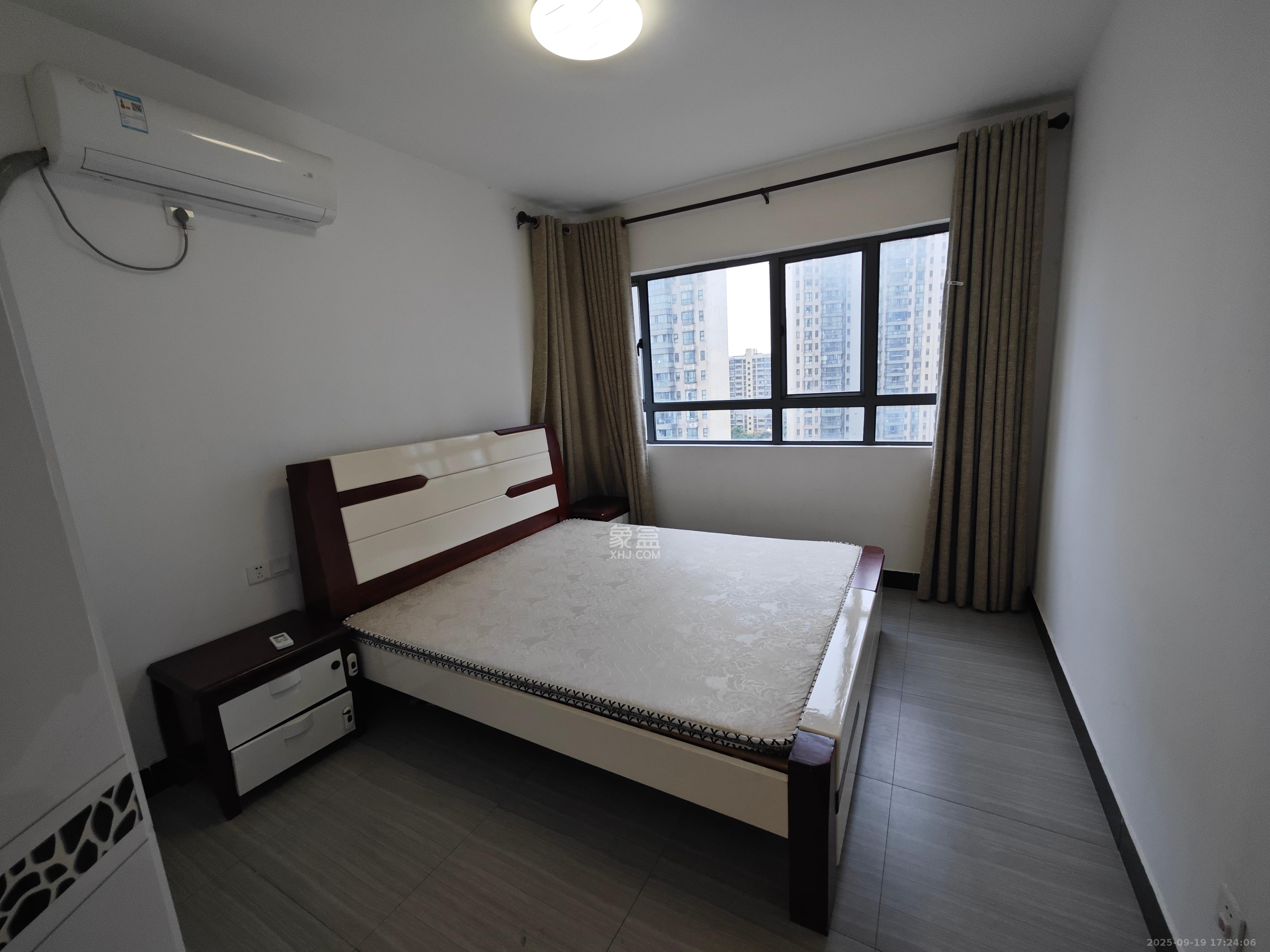 杜鹃文苑  2室2厅1卫    1800.0元/月室内图