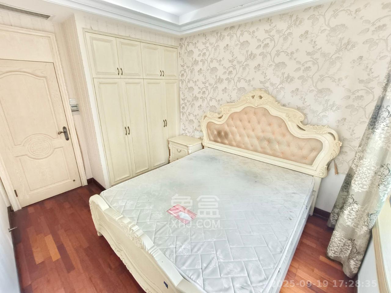 湘江世纪城临江苑 1室2厅2卫 4000.0元/月 湘江世纪城临江苑 1室2厅2卫 4000.0元/月室内图