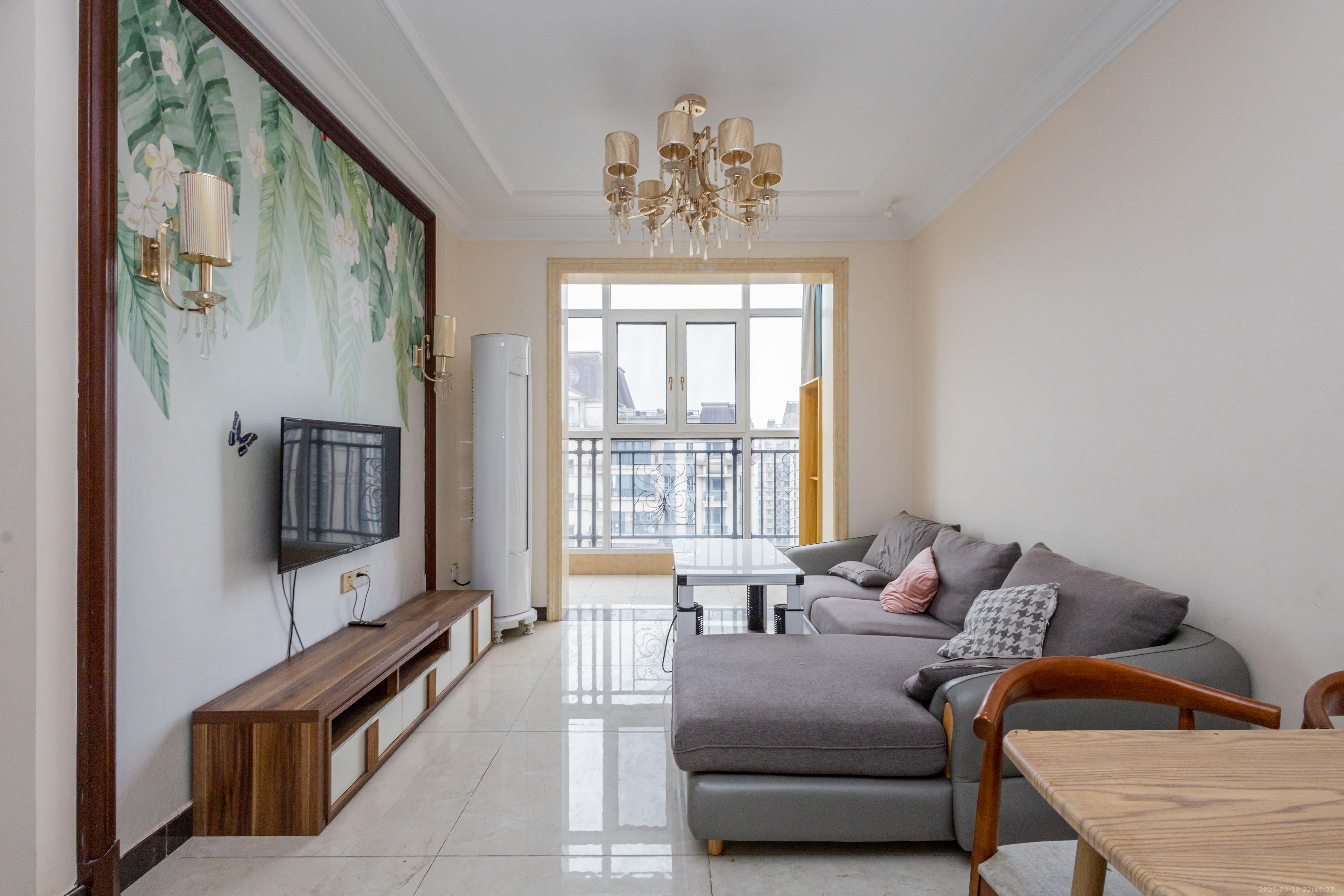 恒大江湾  3室2厅1卫    80.0万