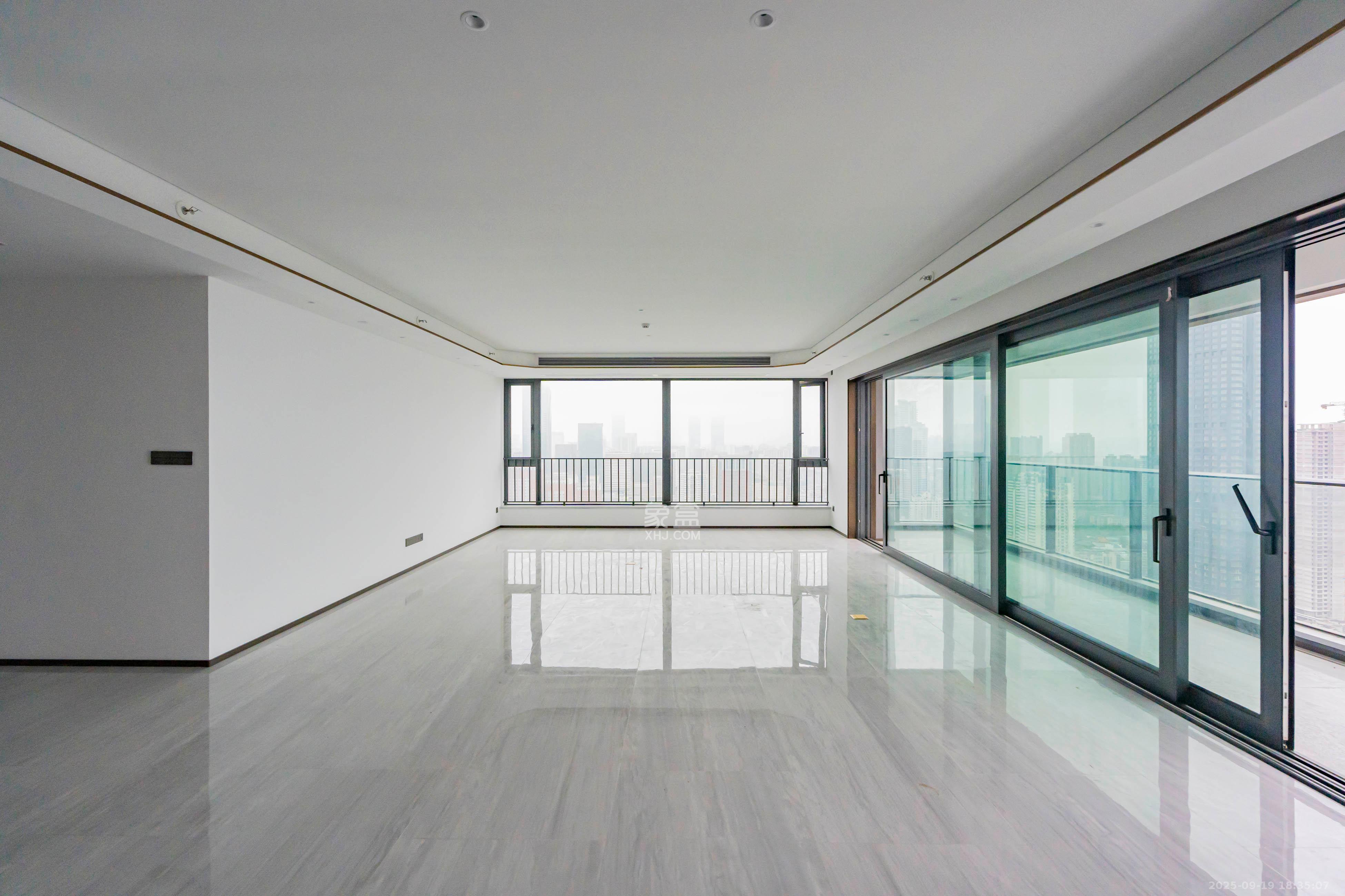 建发养云  5室2厅4卫    980.0万 建发养云  5室2厅4卫    980.0万