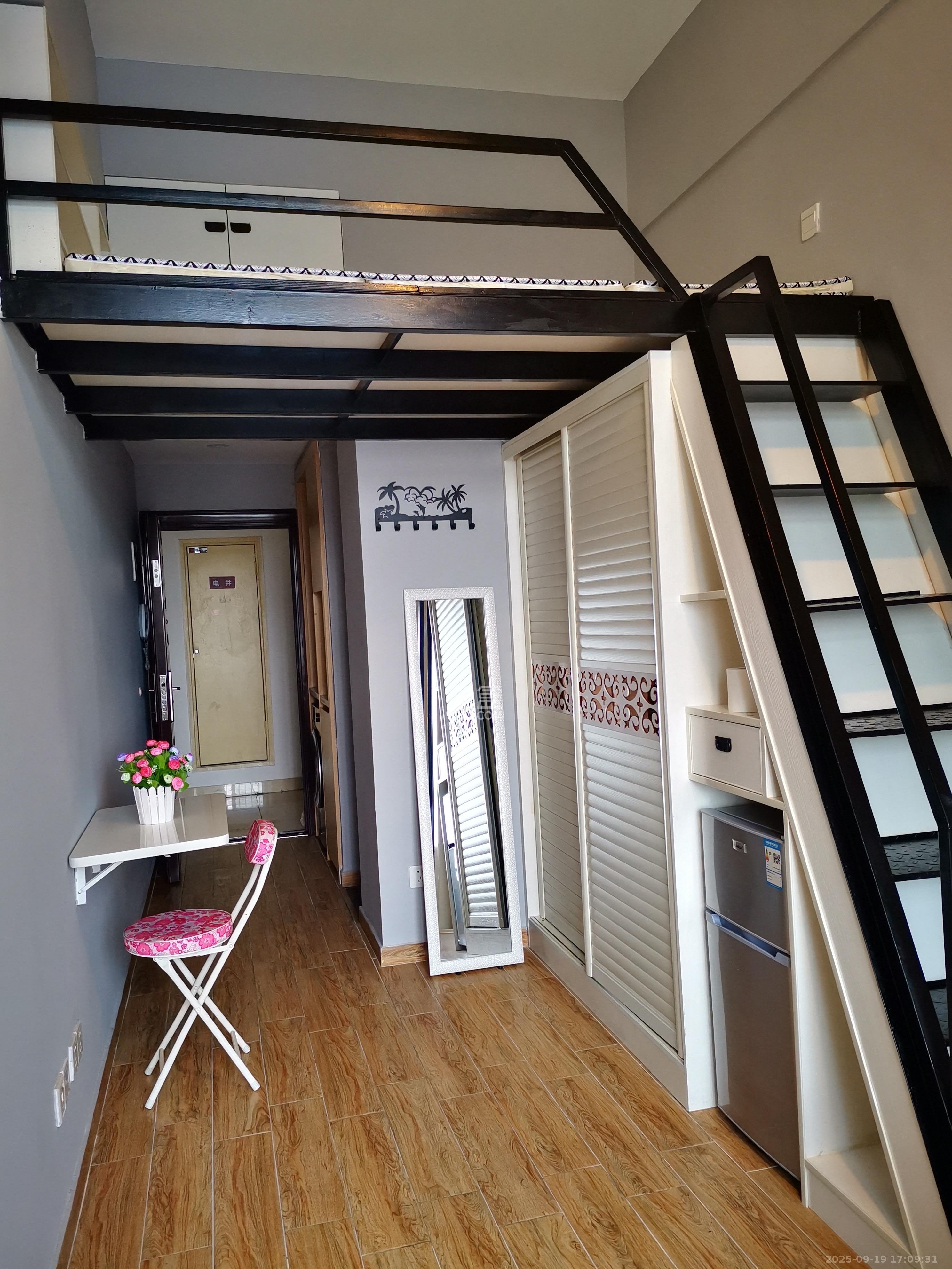 叠彩兰亭 1室1厅1卫 1400.0元/月 叠彩兰亭 1室1厅1卫 1400.0元/月室内图