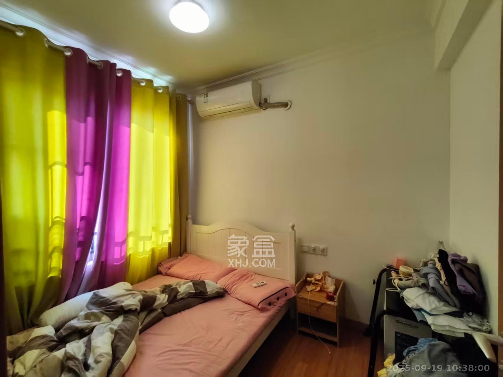 万科魅力之城  2室2厅1卫   2300.00元/月室内图