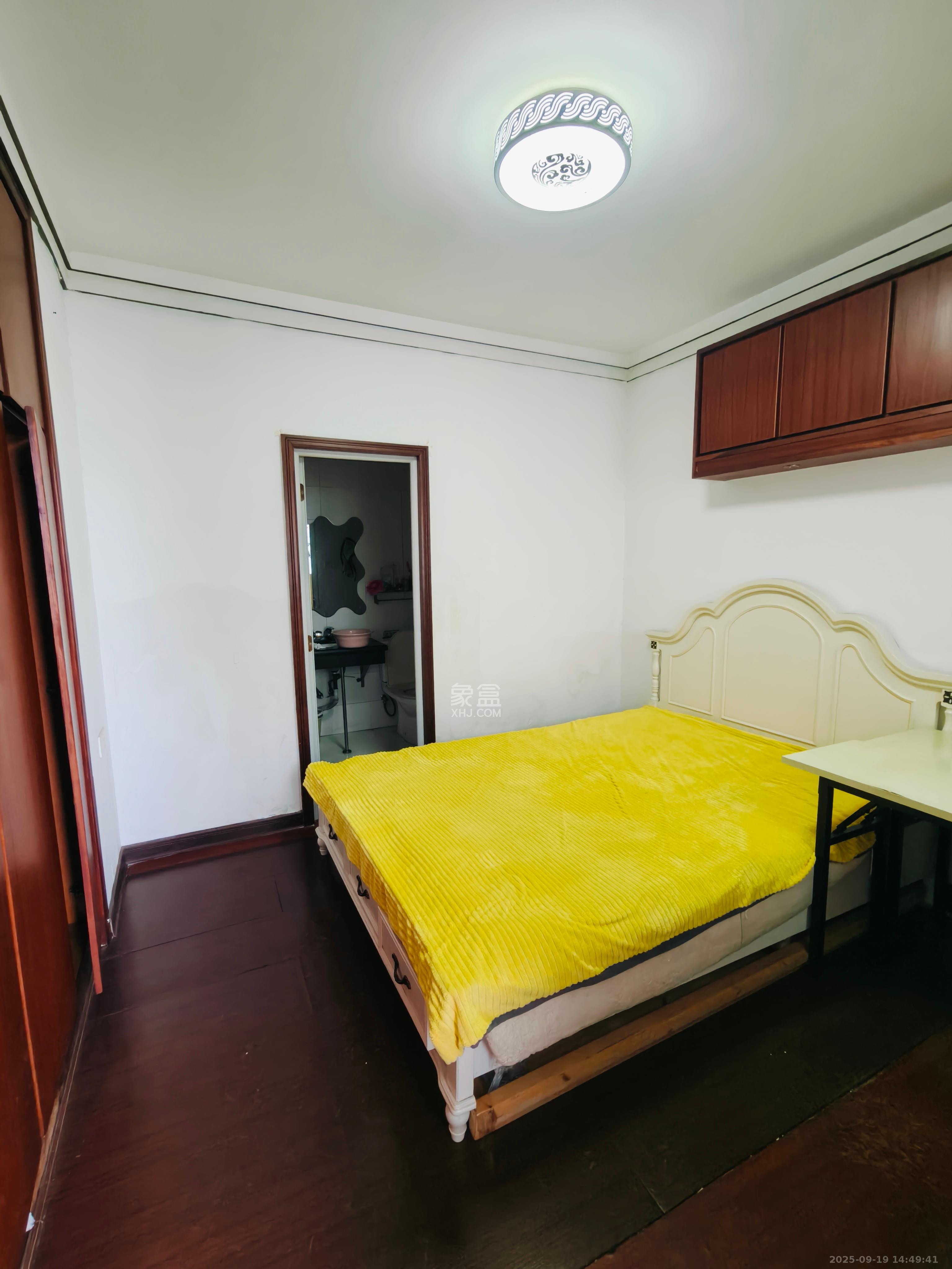 时代先锋 1室0厅0卫 2000.0元/月 时代先锋 1室0厅0卫 2000.0元/月室内图