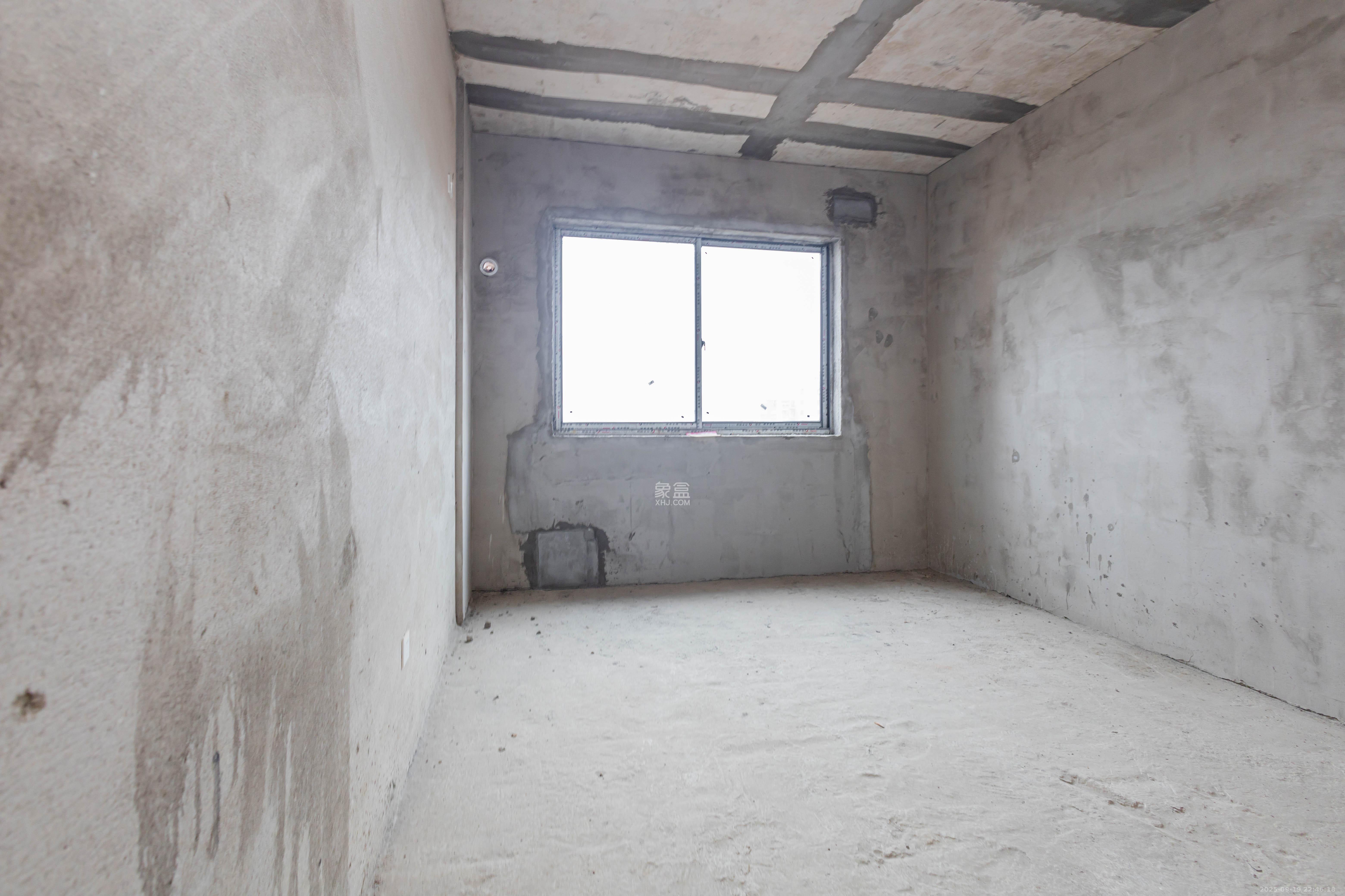 东业上城嘉苑（晟悦国际）  1室0厅0卫    66.0万卧室