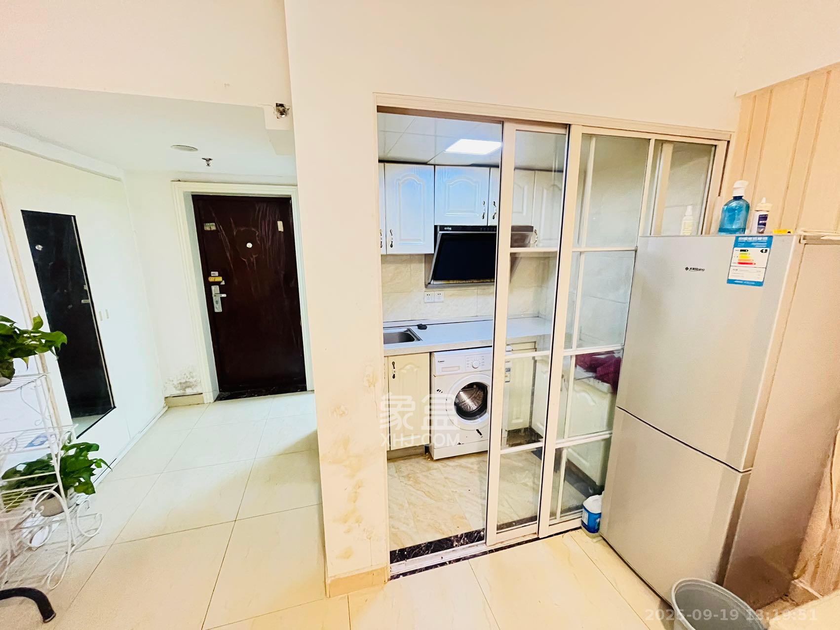 三重星都心 1室1厅1卫 1500.0元/月 三重星都心 1室1厅1卫 1500.0元/月室内图