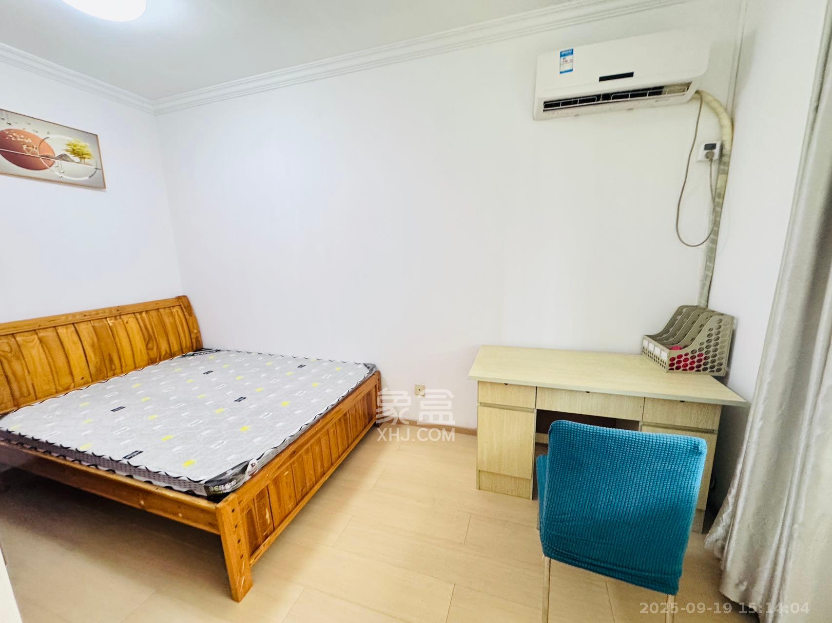 理工大学职工单位房青年汇  4室2厅1卫    2000.0元/月室内图