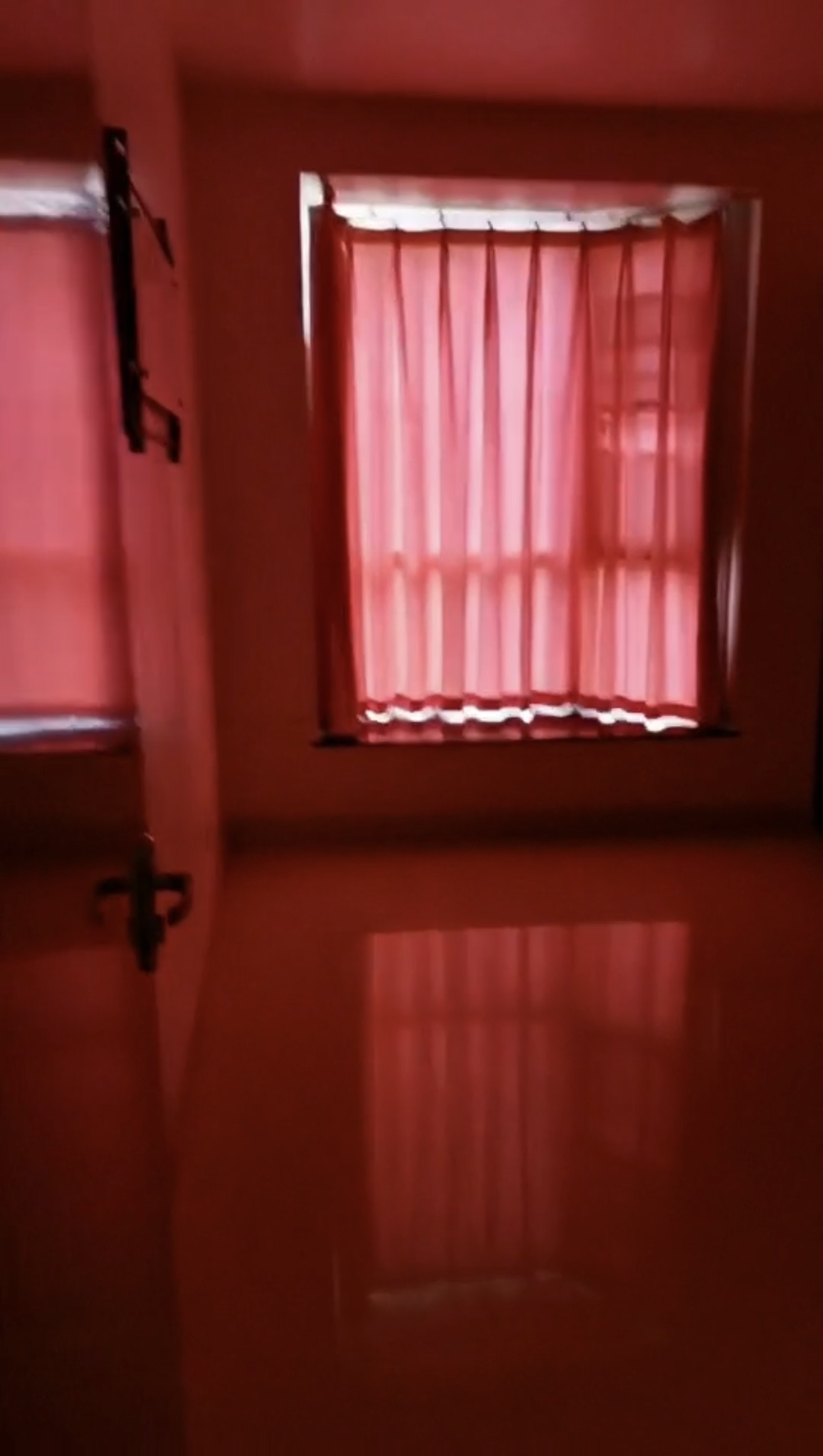 海怡豪园 4室2厅2卫 5000.0元/月 海怡豪园 4室2厅2卫 5000.0元/月室内图