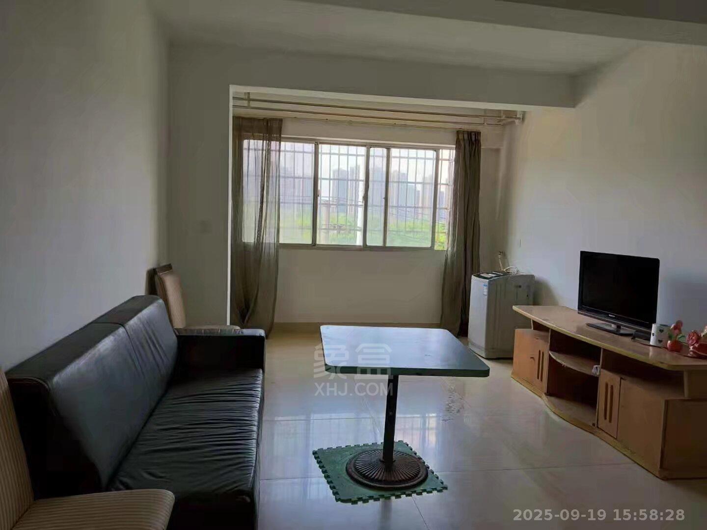 安泰小区  2室2厅1卫    1200.0元/月室内图1